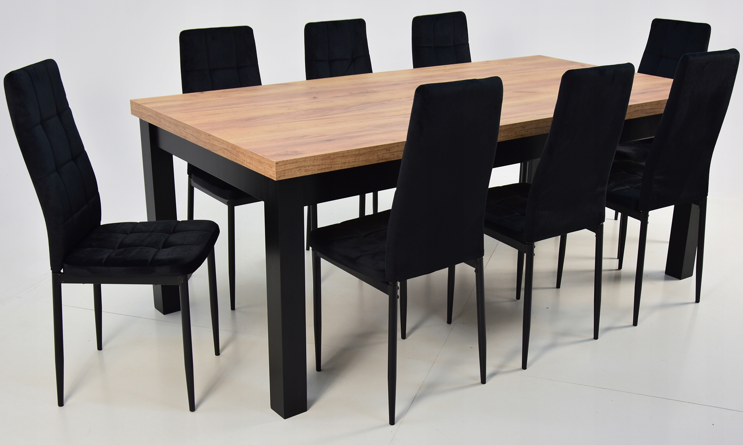 Duży stół 100x200/300 i 8 TAPICEROWANYCH krzeseł Kształt blatu prostokątny