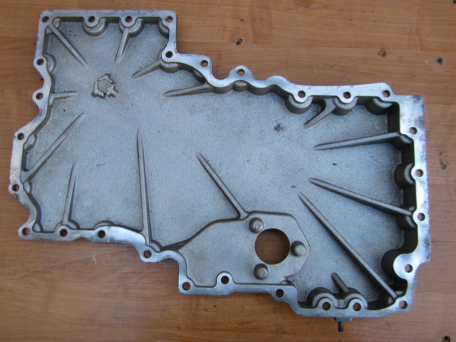 BMW G12 M760i DOLNA MISKA OLEJU OLEJOWA 1113 8623621 Producent części BMW