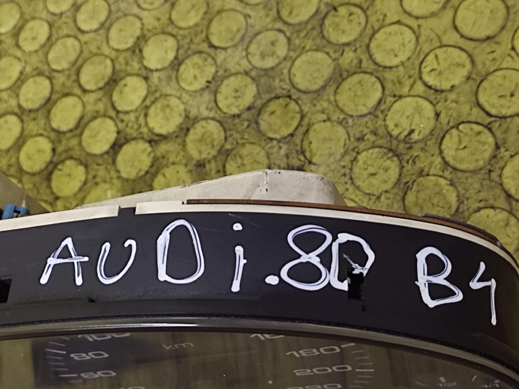 AUDI 80 B4 budíky 8A0919033BJ