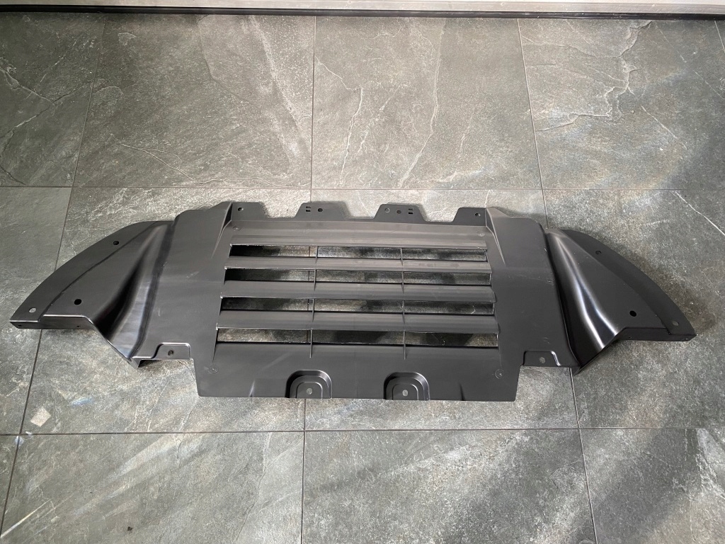 Osłona podwozia pod zderzak Maserati Quattroporte