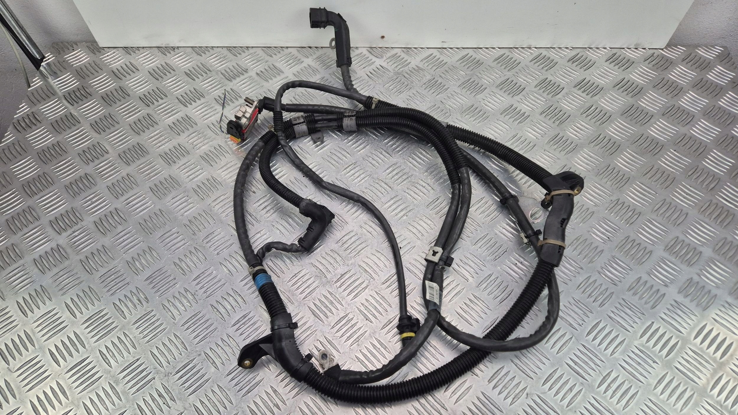 terminal plus Mercedes E350 CDI W212 A2124404352 OM642.852