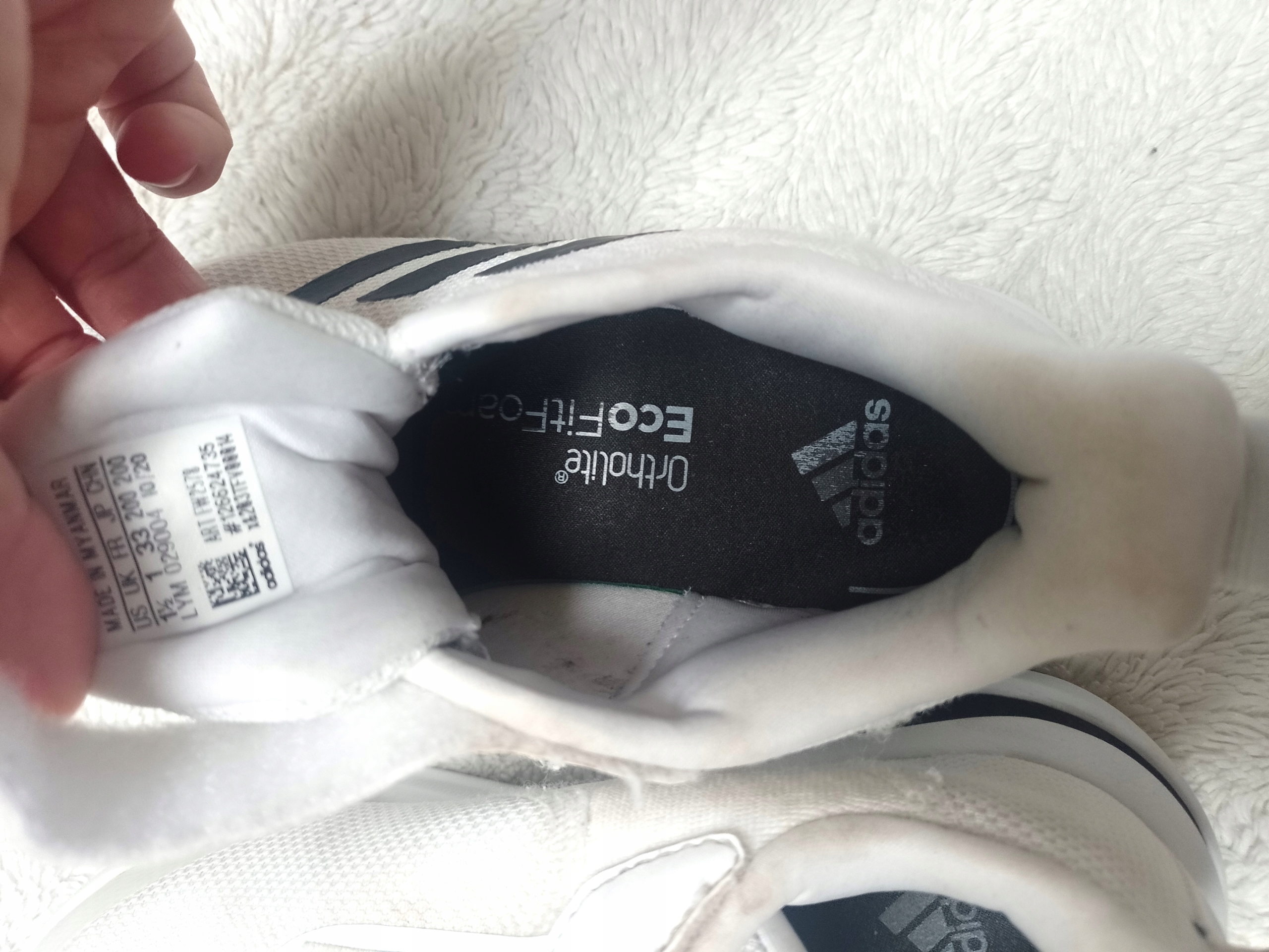 buty chłopięce Adidas 33 białe Kolor biały