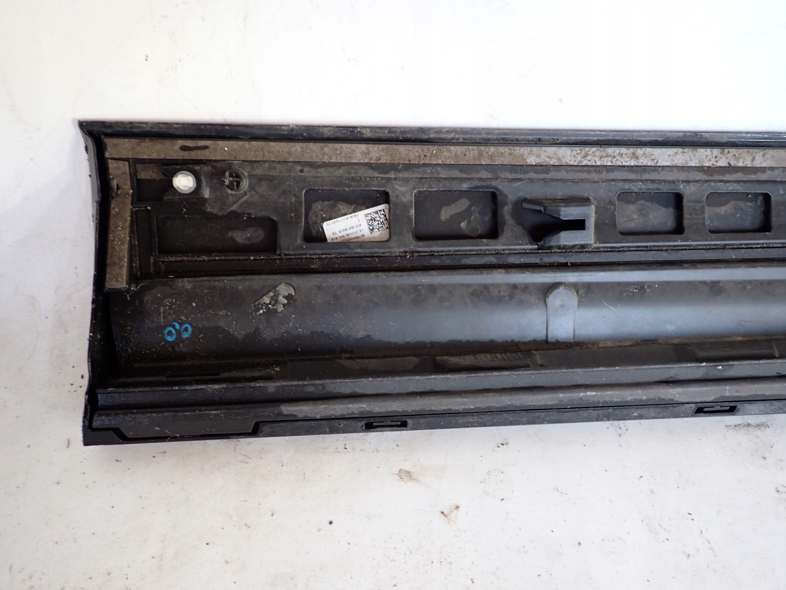 AUDI Q2 81A S-LINE 16- moulding door left front front 81A853959