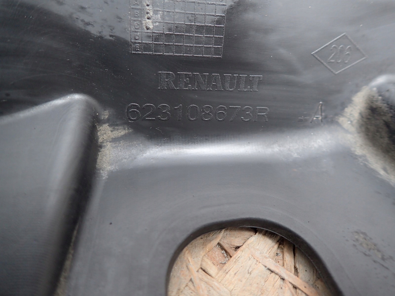 Grill RENAULT TRAFIC 3 III 2014-2019R