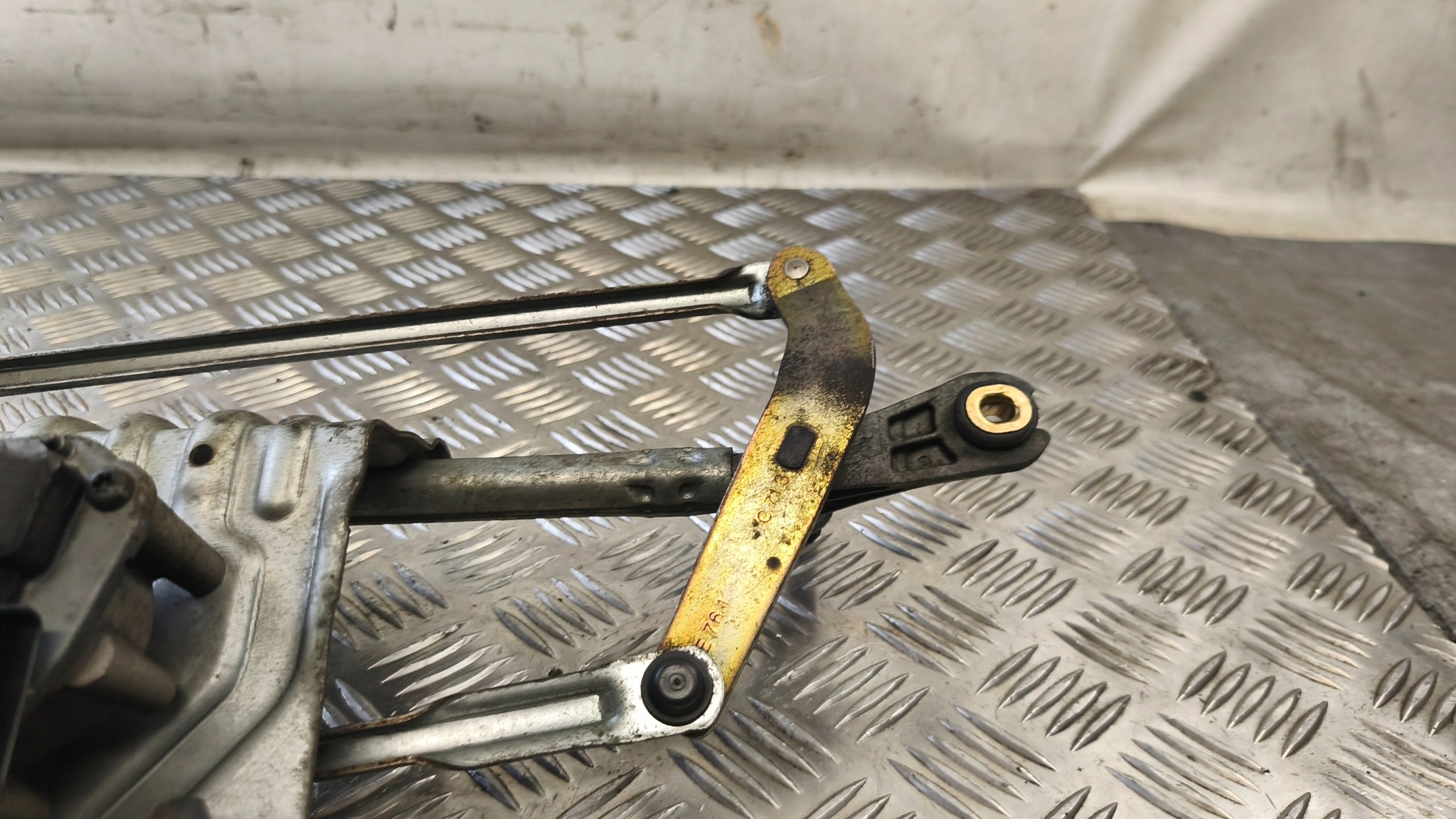 wiper mechanism front RENAULT SCENIC II 2006r