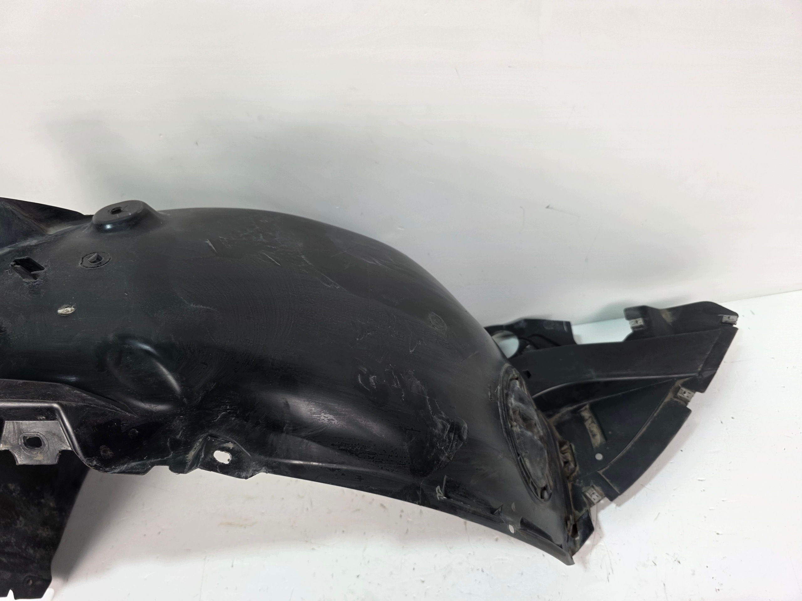 mudguard right front POLO VI 2G0 2GS805912B