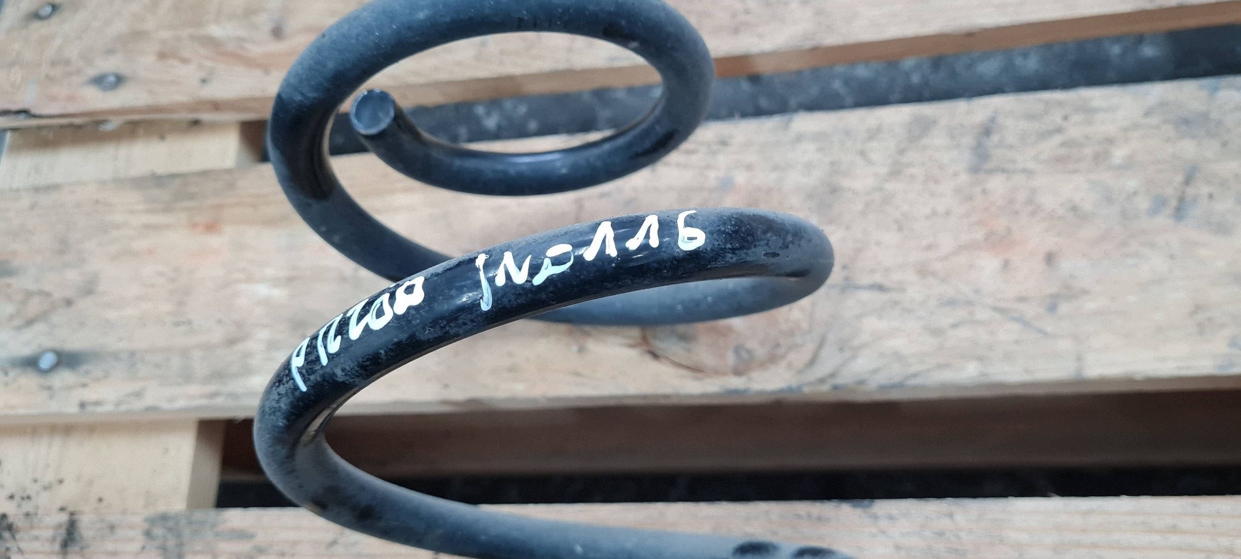 A6 C7 4G LIFT spring front front 2.0 TDI 8K0411105DH