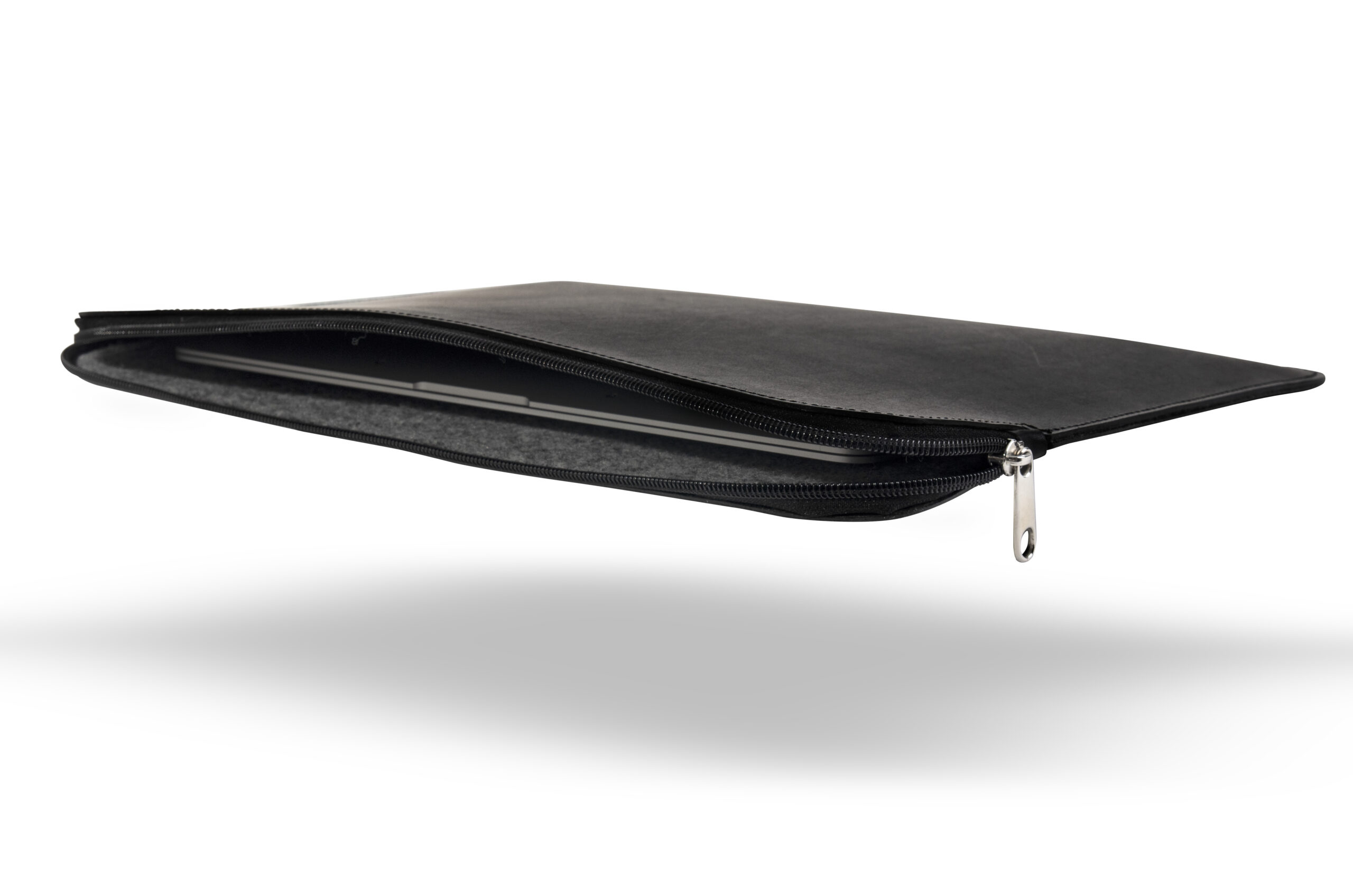 BALTAN Etui skórzane z zamkiem do MacBooka 13-14" czarne — 7