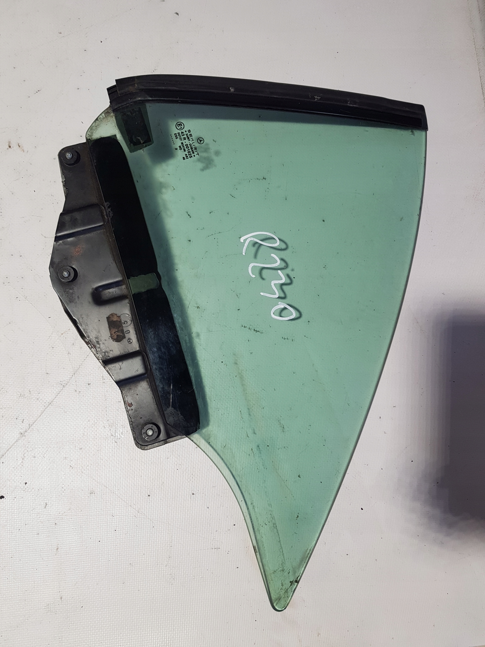 MERCEDES SL R230 W230 window left rear part