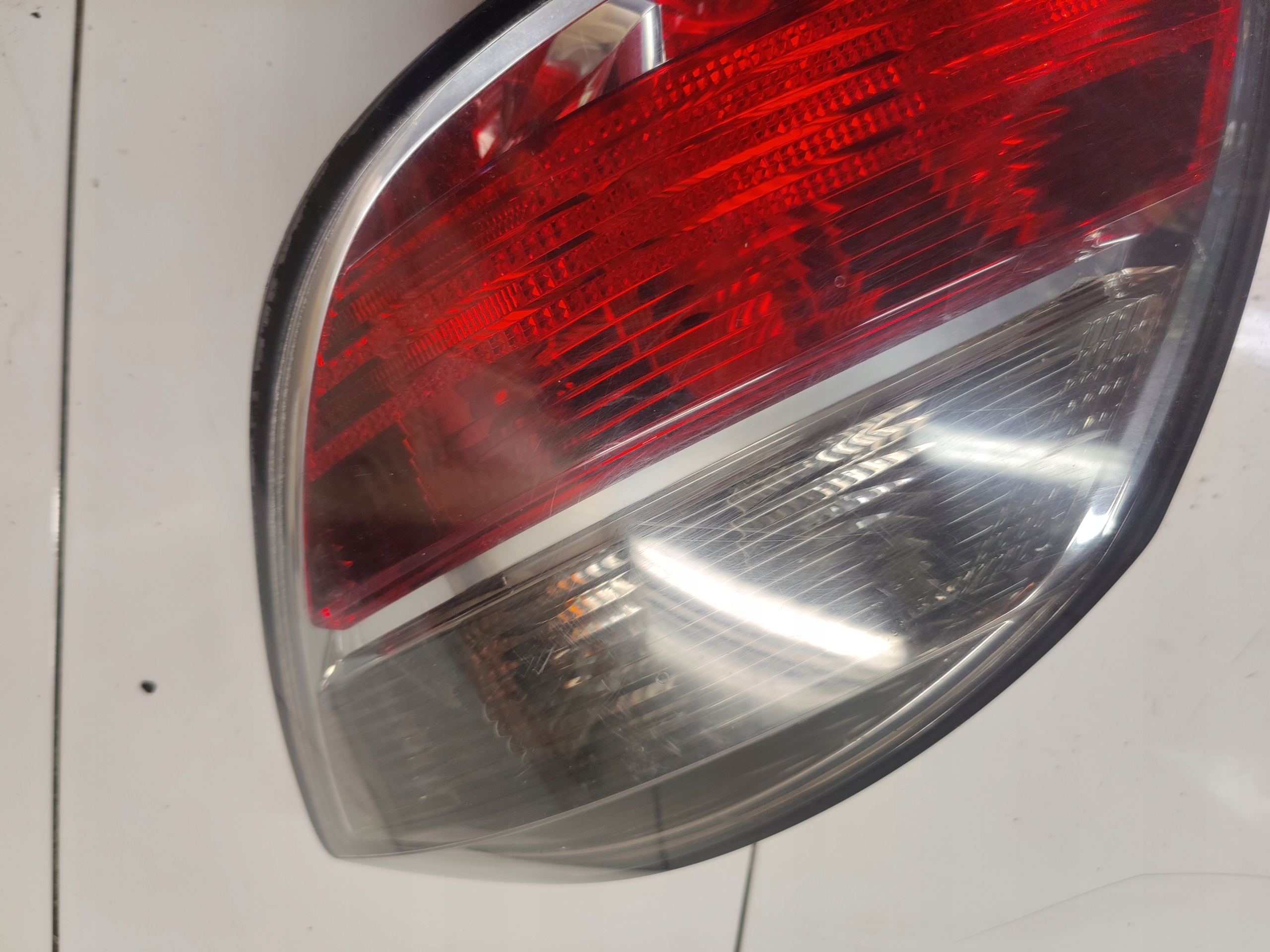 OPEL ASTRA H HB light right rear part rear 13222325
