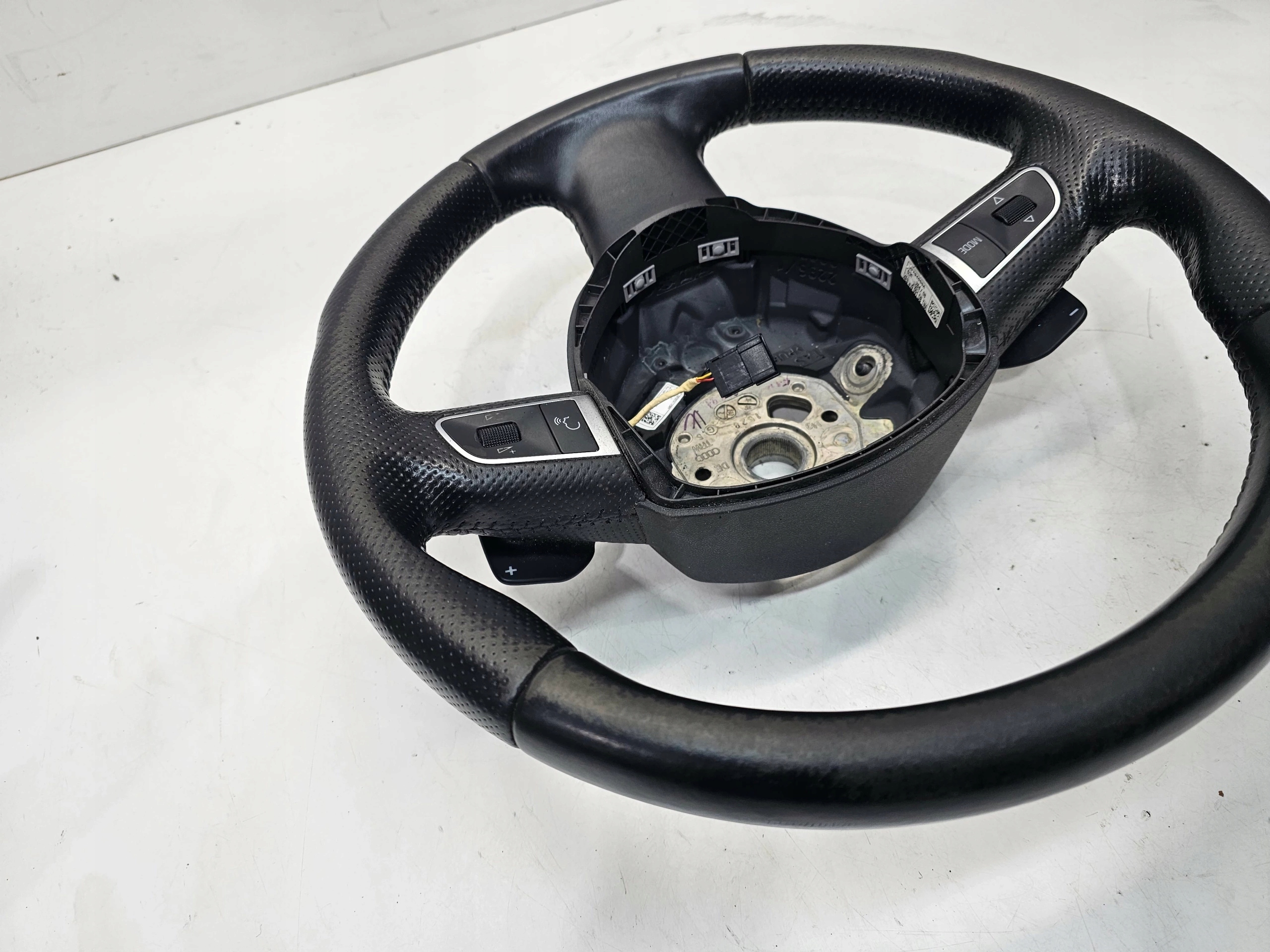lenkrad Leder MULTIFUNKCJA AUDI A6 C6 A8 D3 LIFT 4E0419091DB
