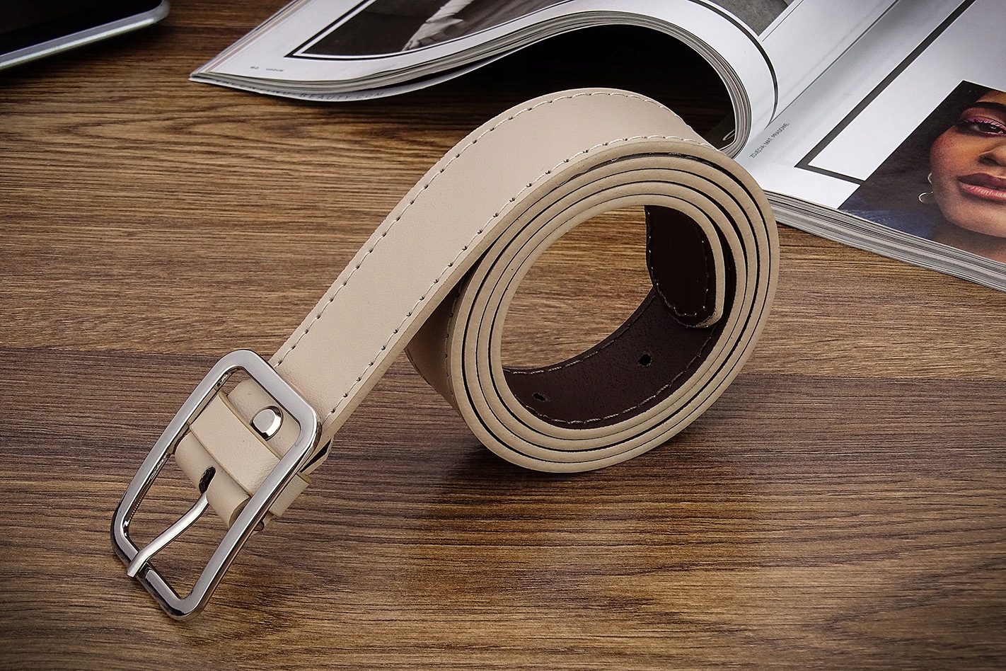 Pasek Damski Beż Gracio Srebrna Klamra Elegancki Marka Gracio