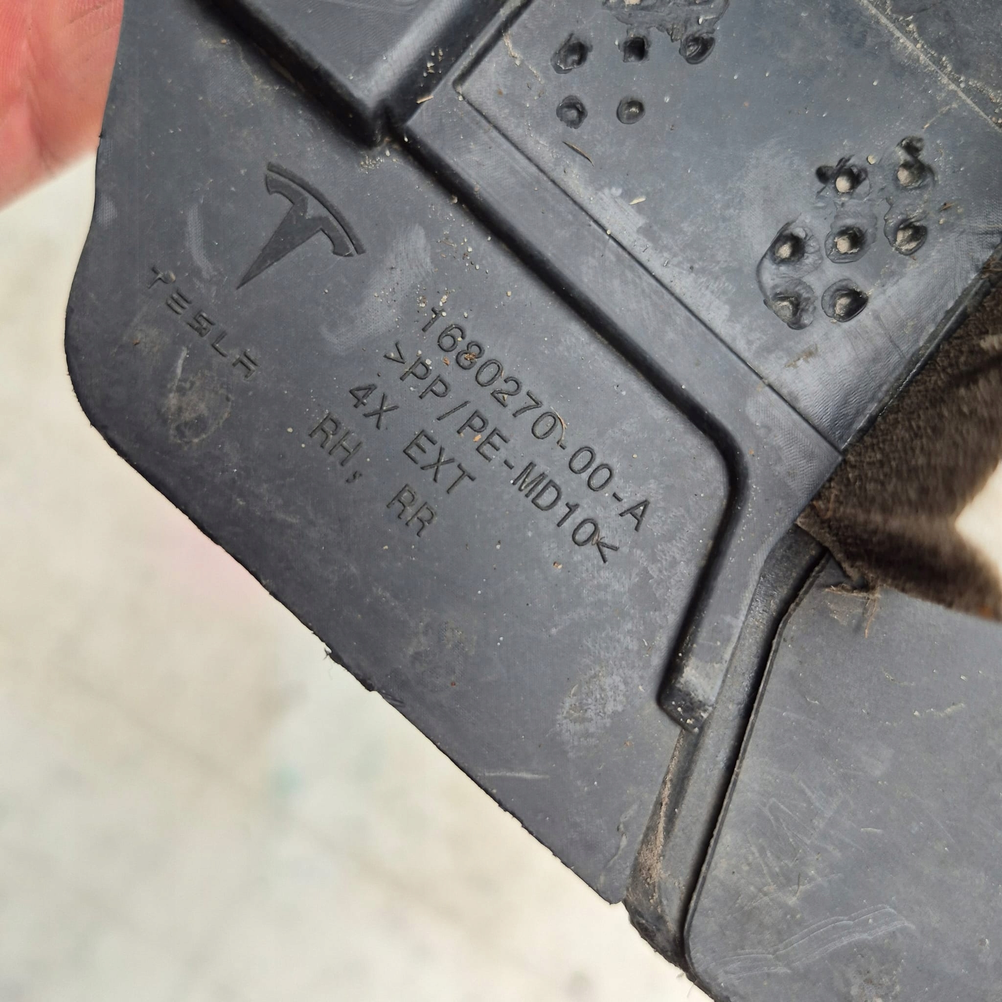 TESLA S moulding threshold right threshold right 1680270-00-A