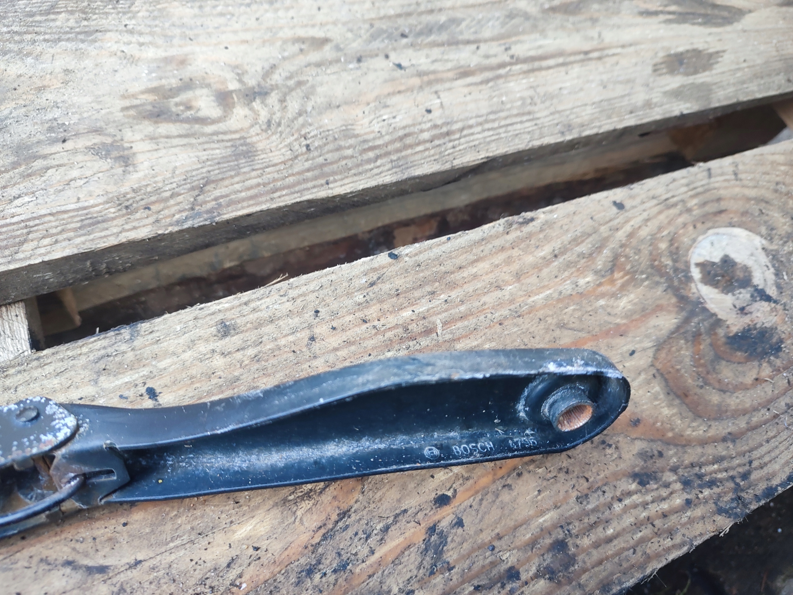 wiper arm left VOLVO S40 II V50 30699997