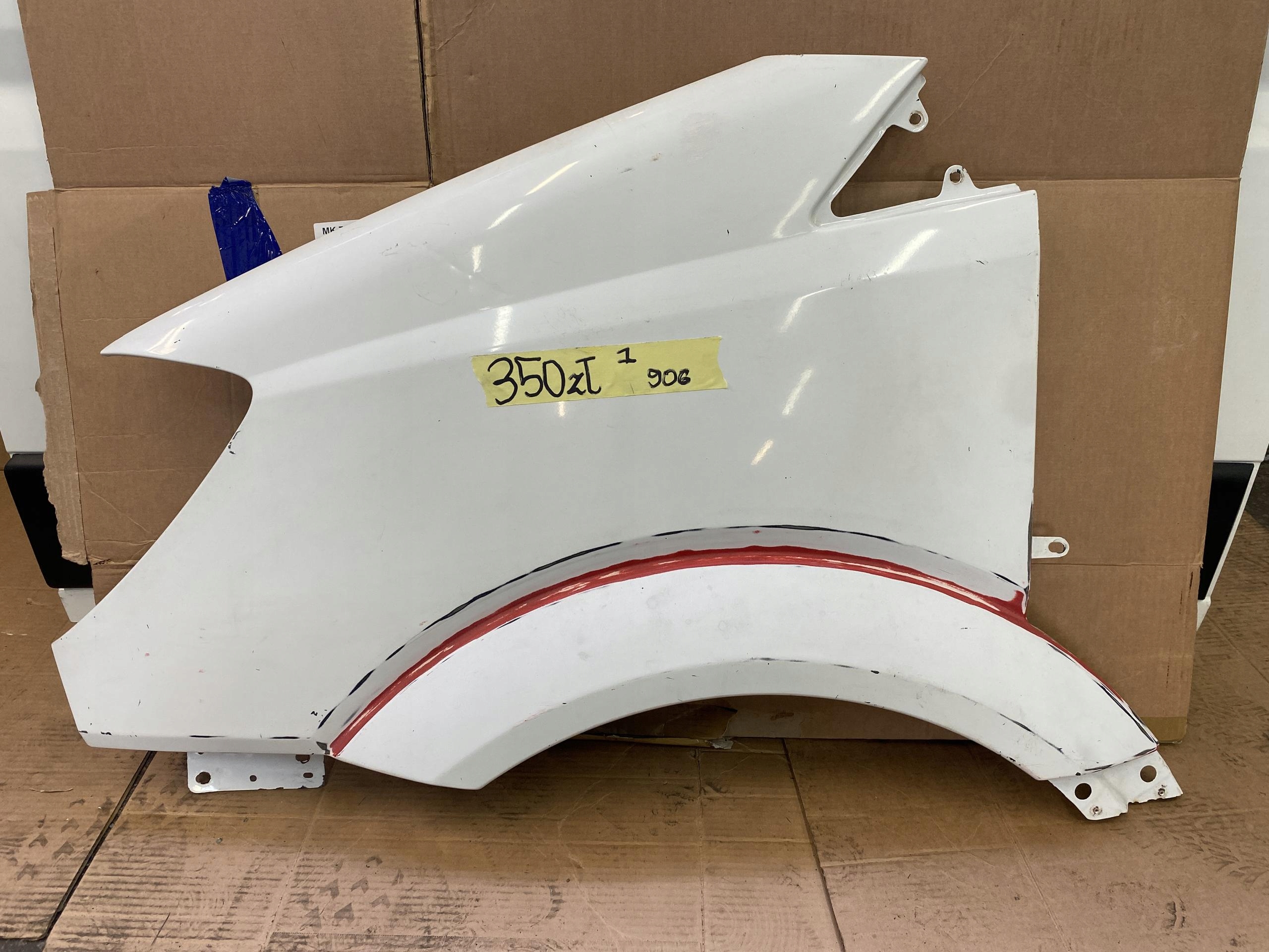 SPRINTER 906 06- fender front left BIALY