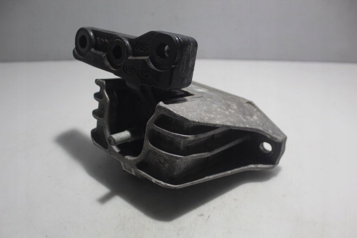 ПОДУШКА ЛАПЫ ДВИГАТЕЛЯ KIA CEED III 1.6 CRDI