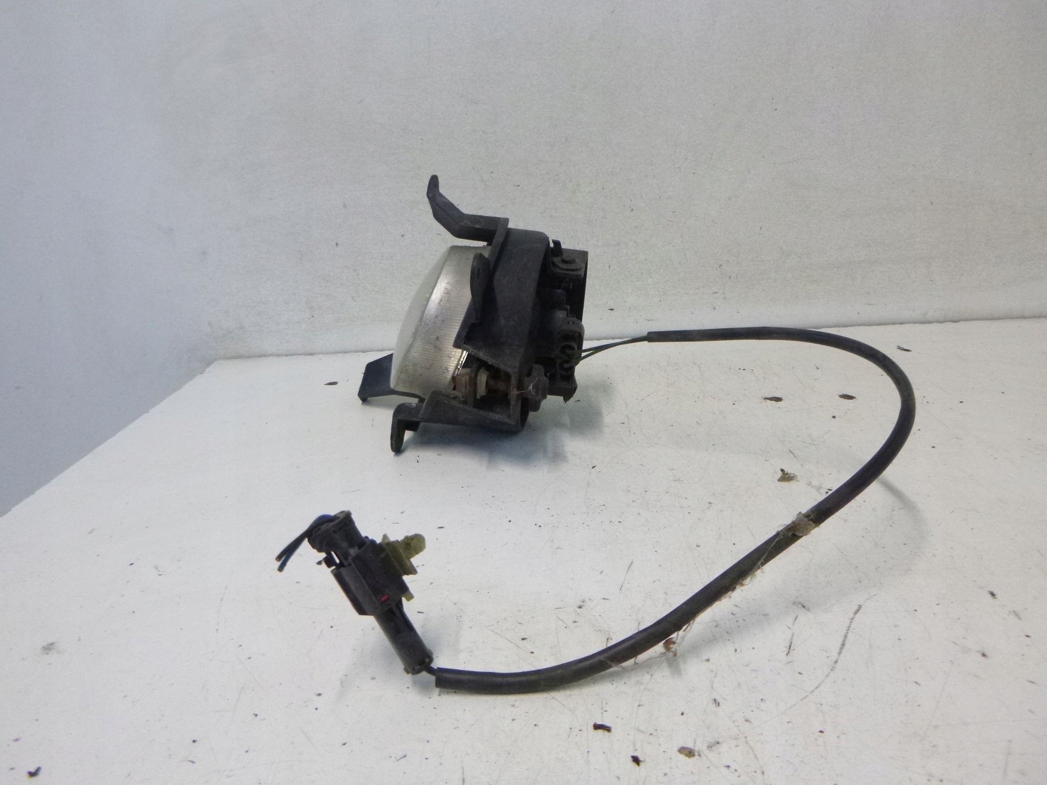 NEBELSCHEINWERFER LINKS KIA CARNIVAL LIFT 2002