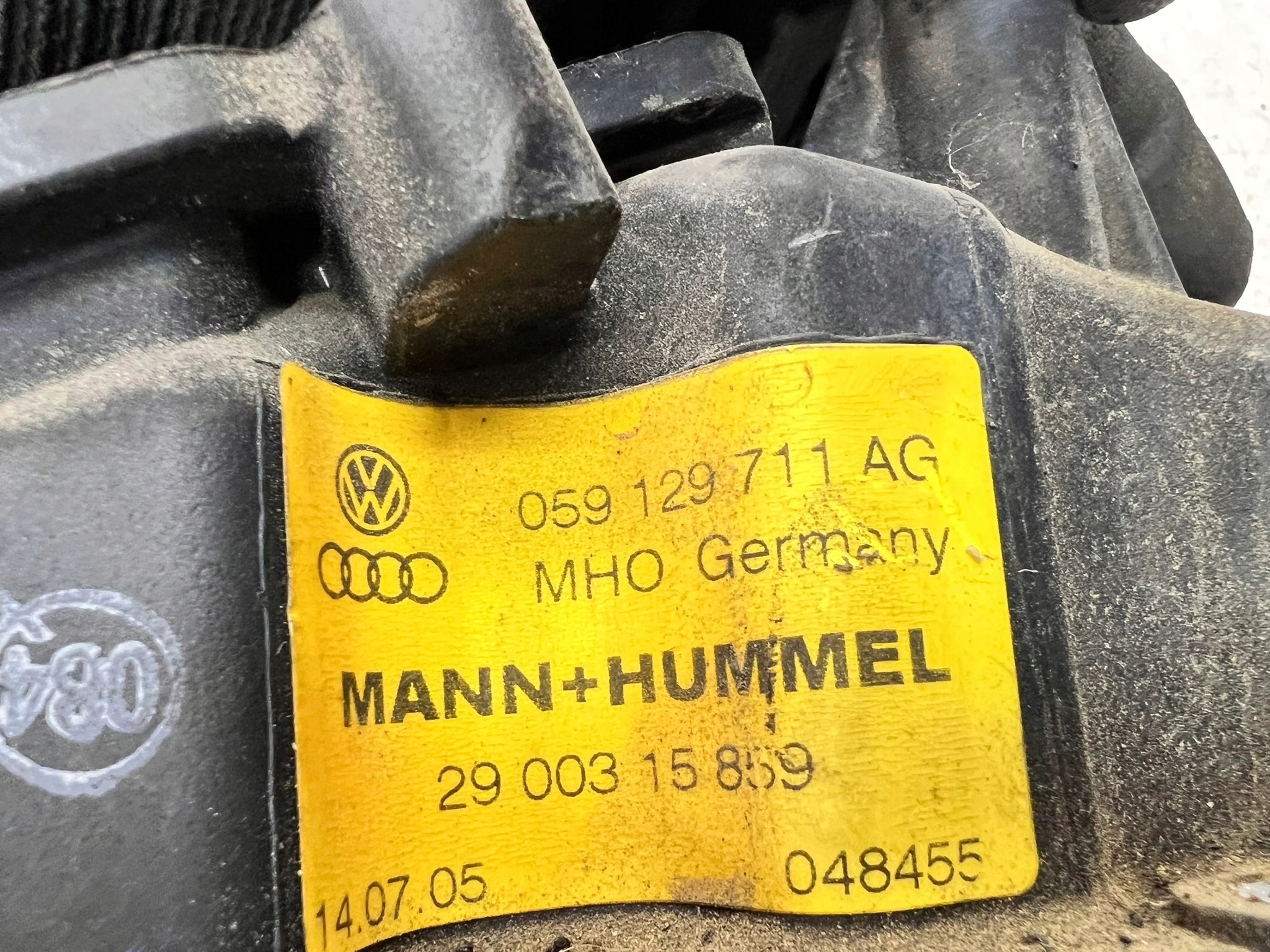 intake manifold AUDI A4 B7 A6 C6 2.7 3.0 TDI 059129711AG