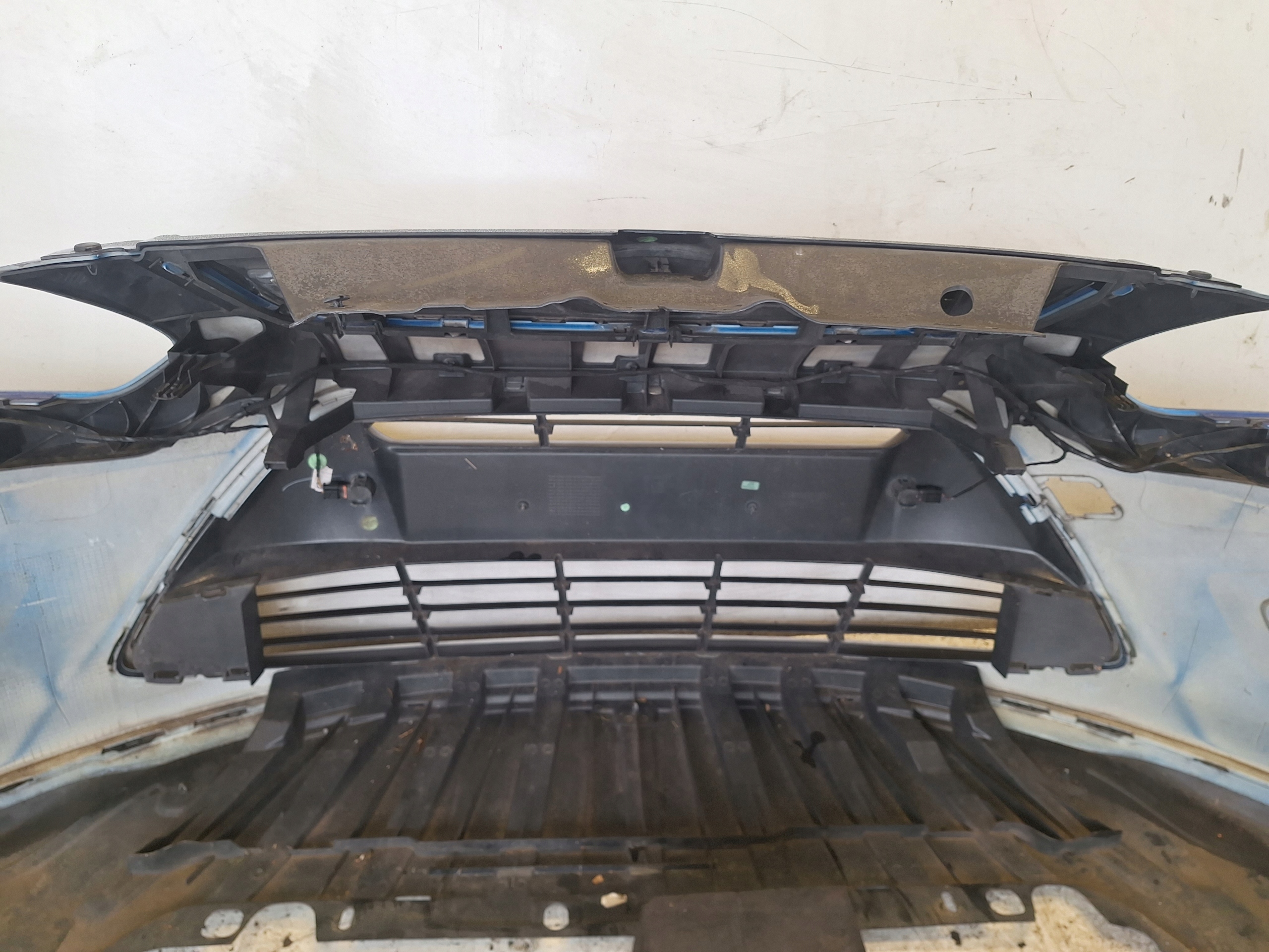FORD C-MAX MK2 11-14 bumper + PDC