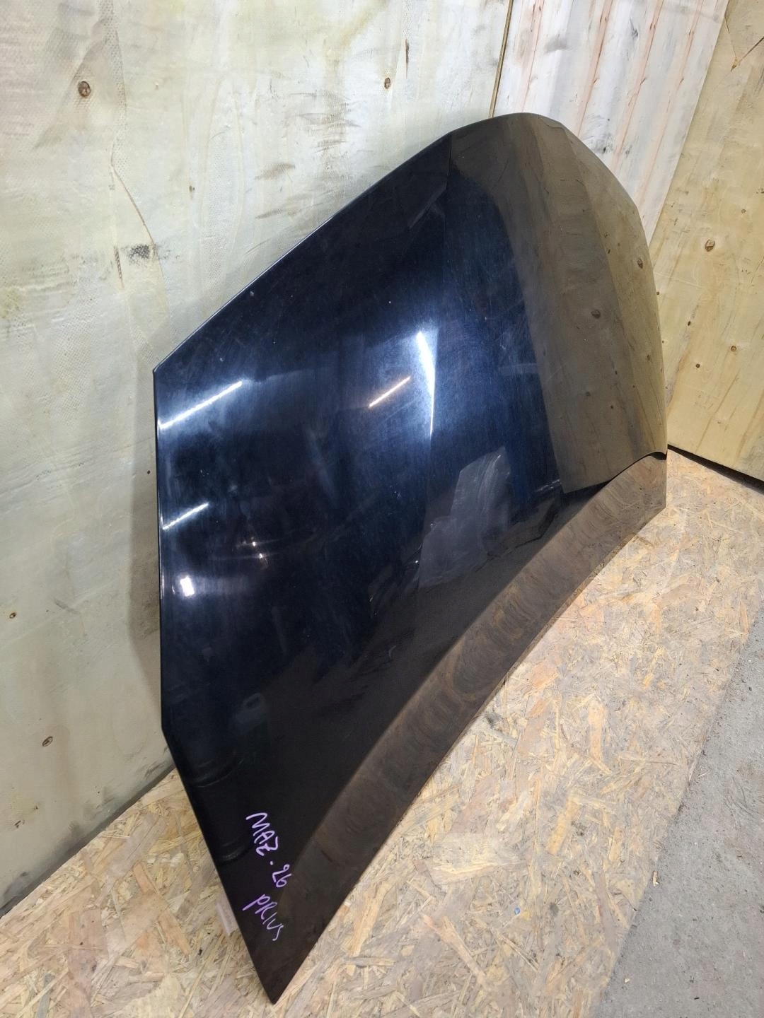 bonnet Toyota Prius plus ZVW40 2012