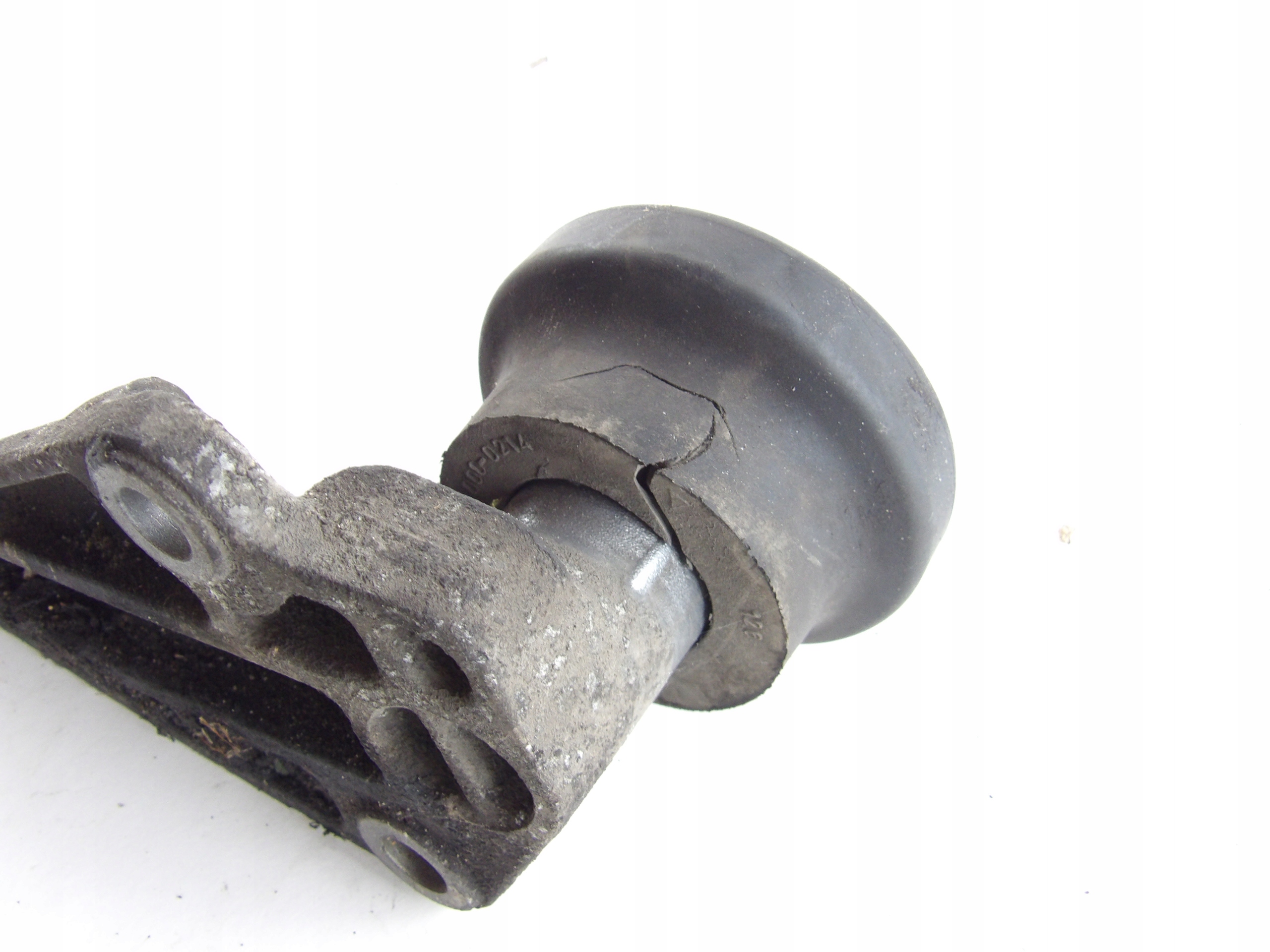AUDI A4 B5 2.6 V6 console engine mount