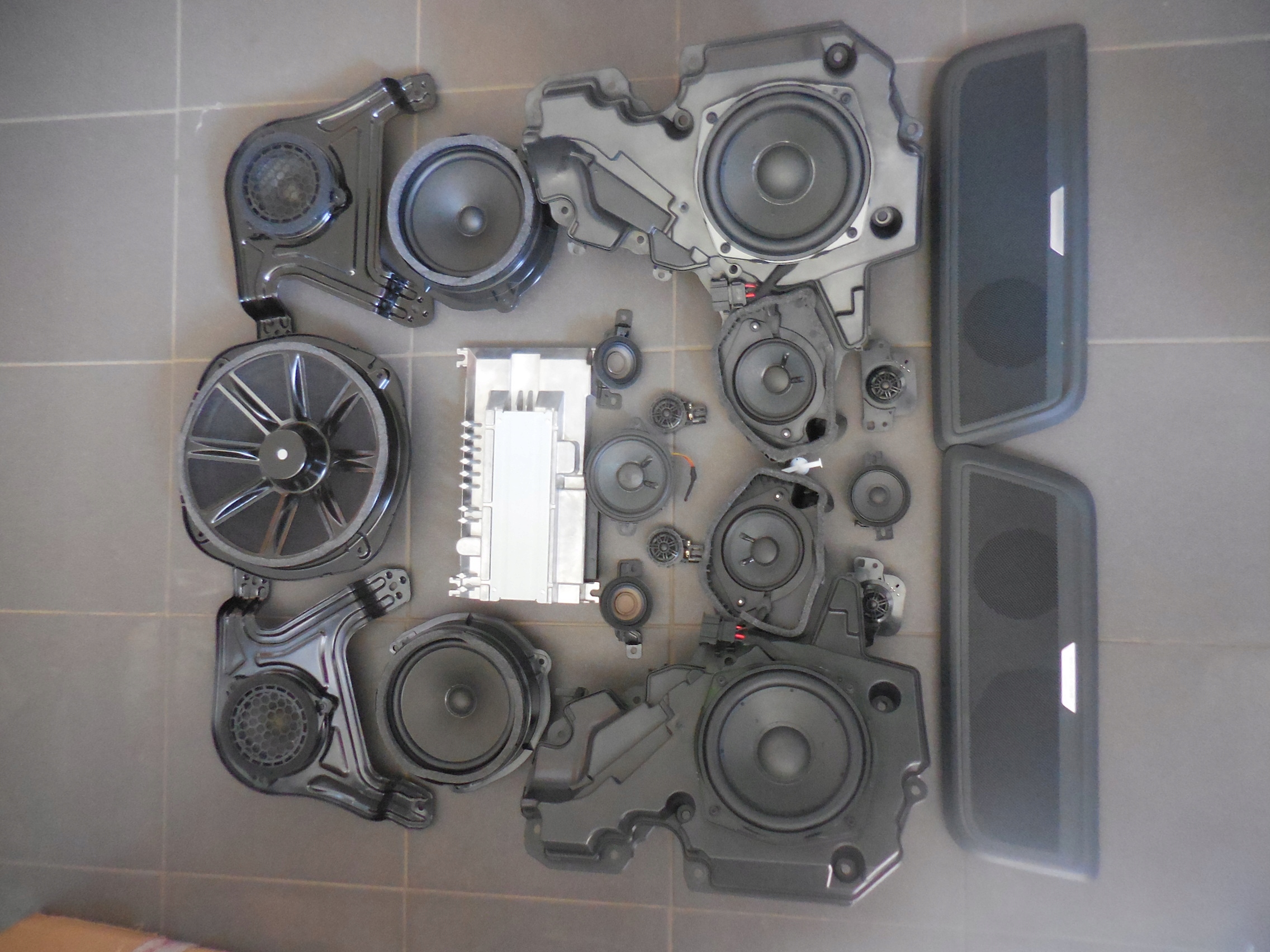 4N0959223 - AUDI A8 D5 4N звукова система BANG & OLUFSEN