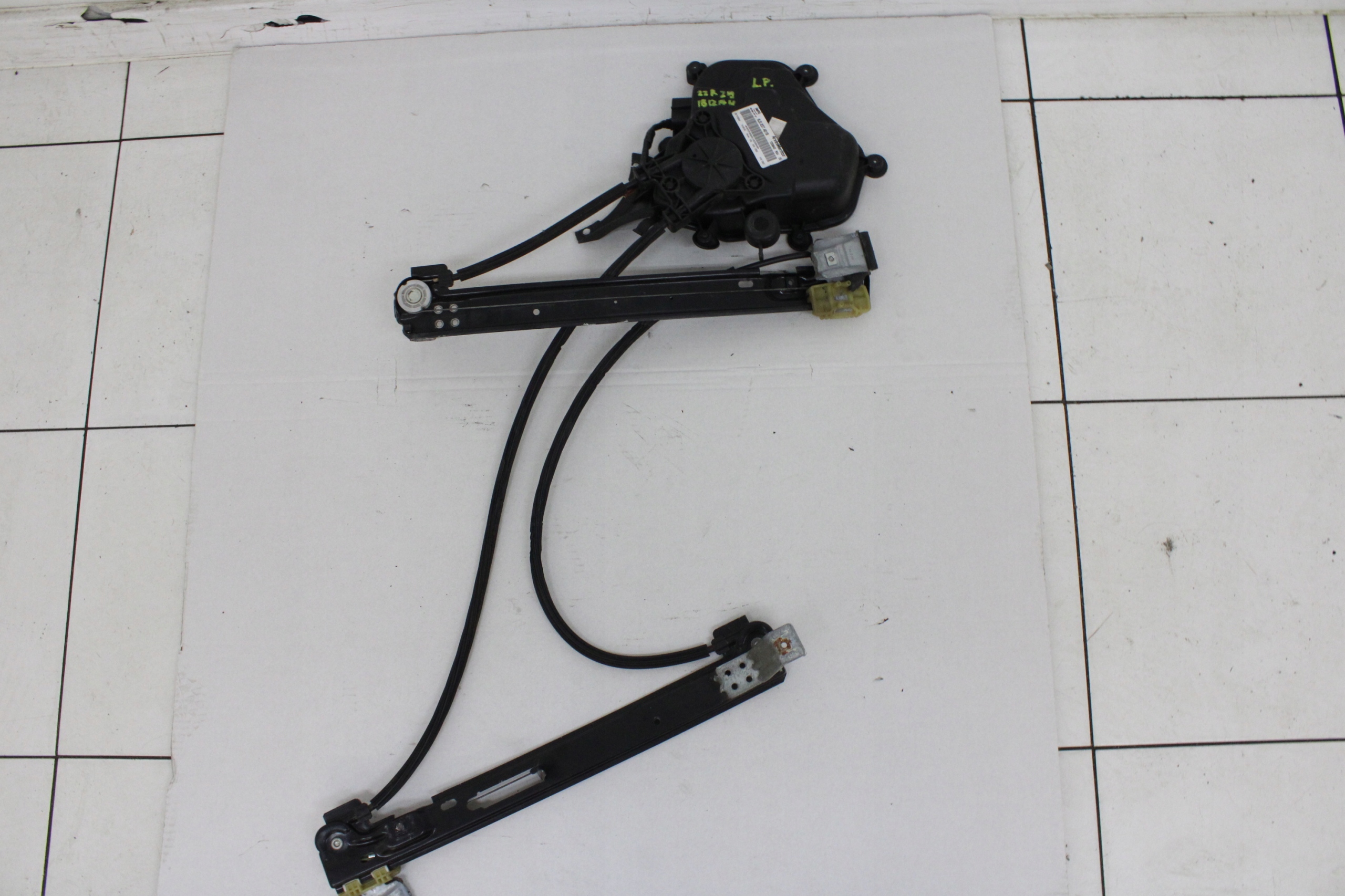 SEAT IBIZA IV 3D 2008R- PODNOŚNIK SZYBY LEWY PRZÓD