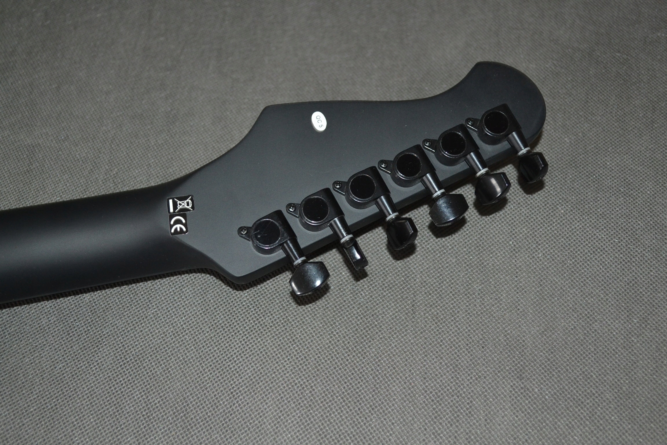 HARLEY BENTON ST-20HSS ST-20 HSS SBK STRATOCASTER USTAWIONY LUTNICZO Model ST-20HSS SBK