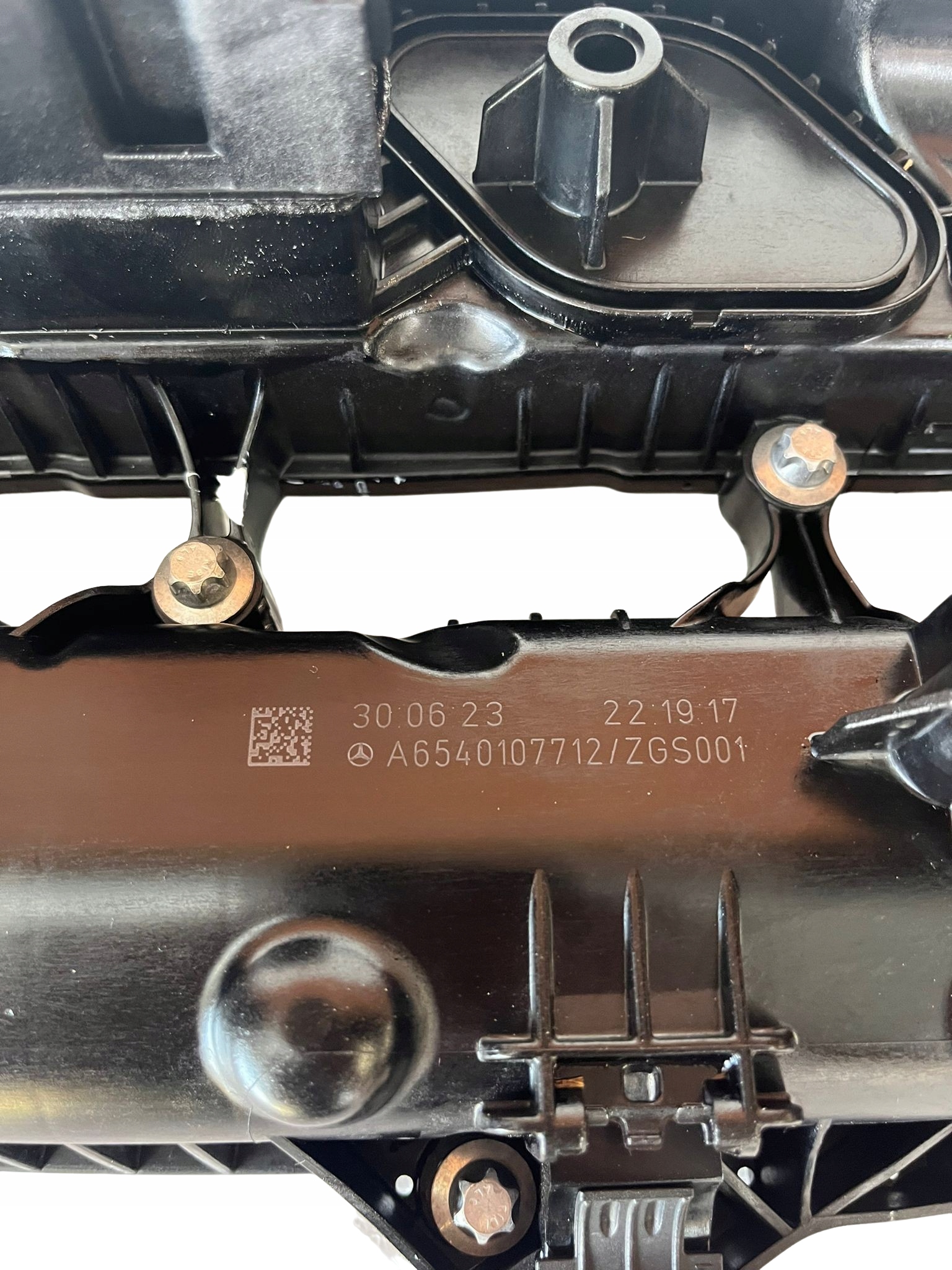 Pokrywa zaworów Mercedes A6540107712 Producent części Mercedes-Benz OE