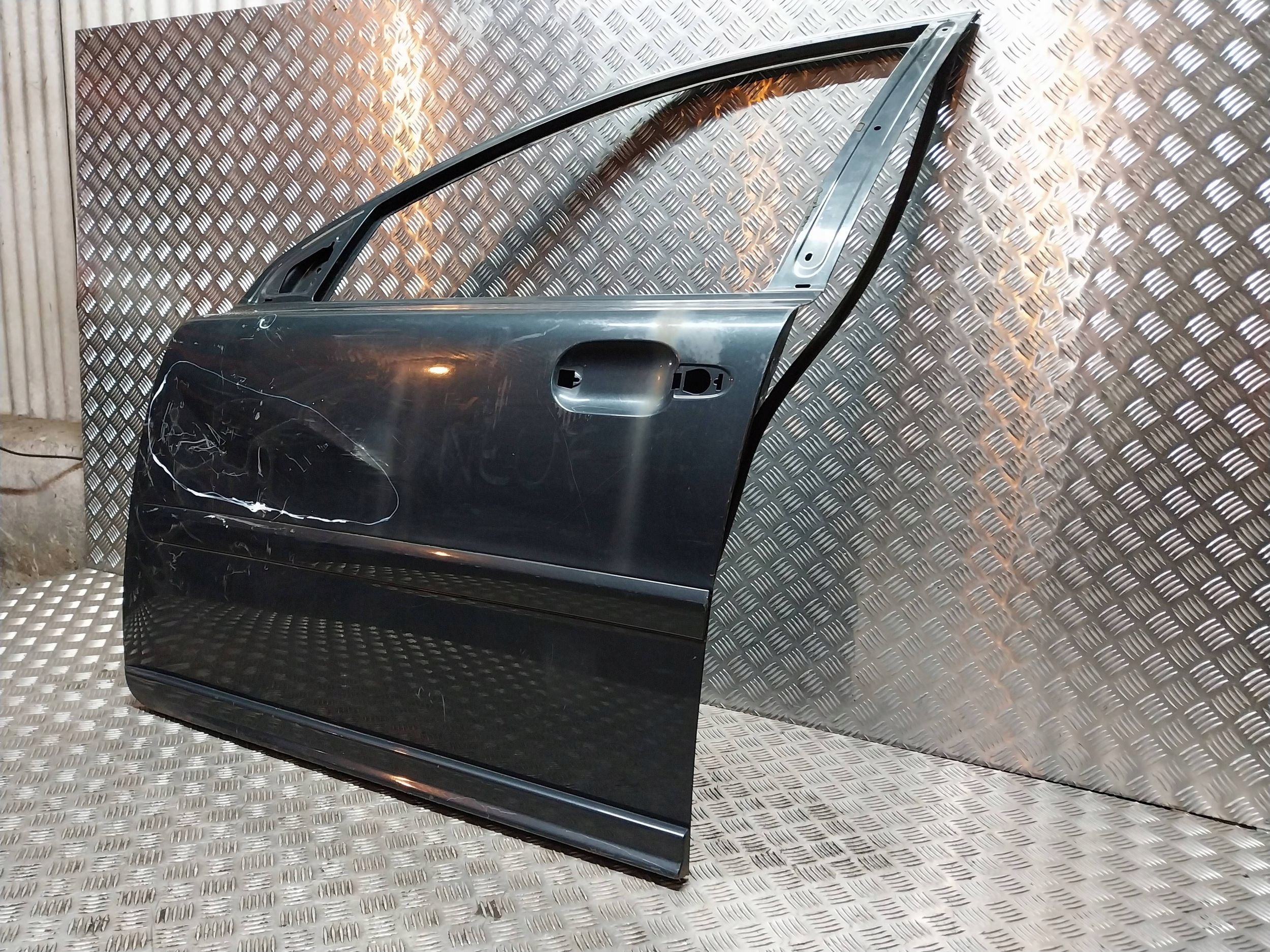 dveře předek levé VOLVO XC90 a 02