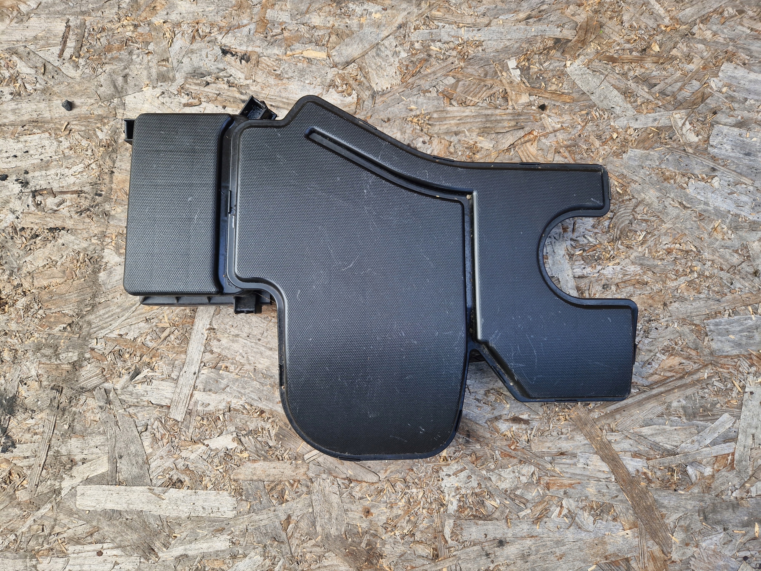 Gehäuse filter luft TOYOTA CITROEN C1 PEUGEOT 108 1.0VTI 17705-0Q030