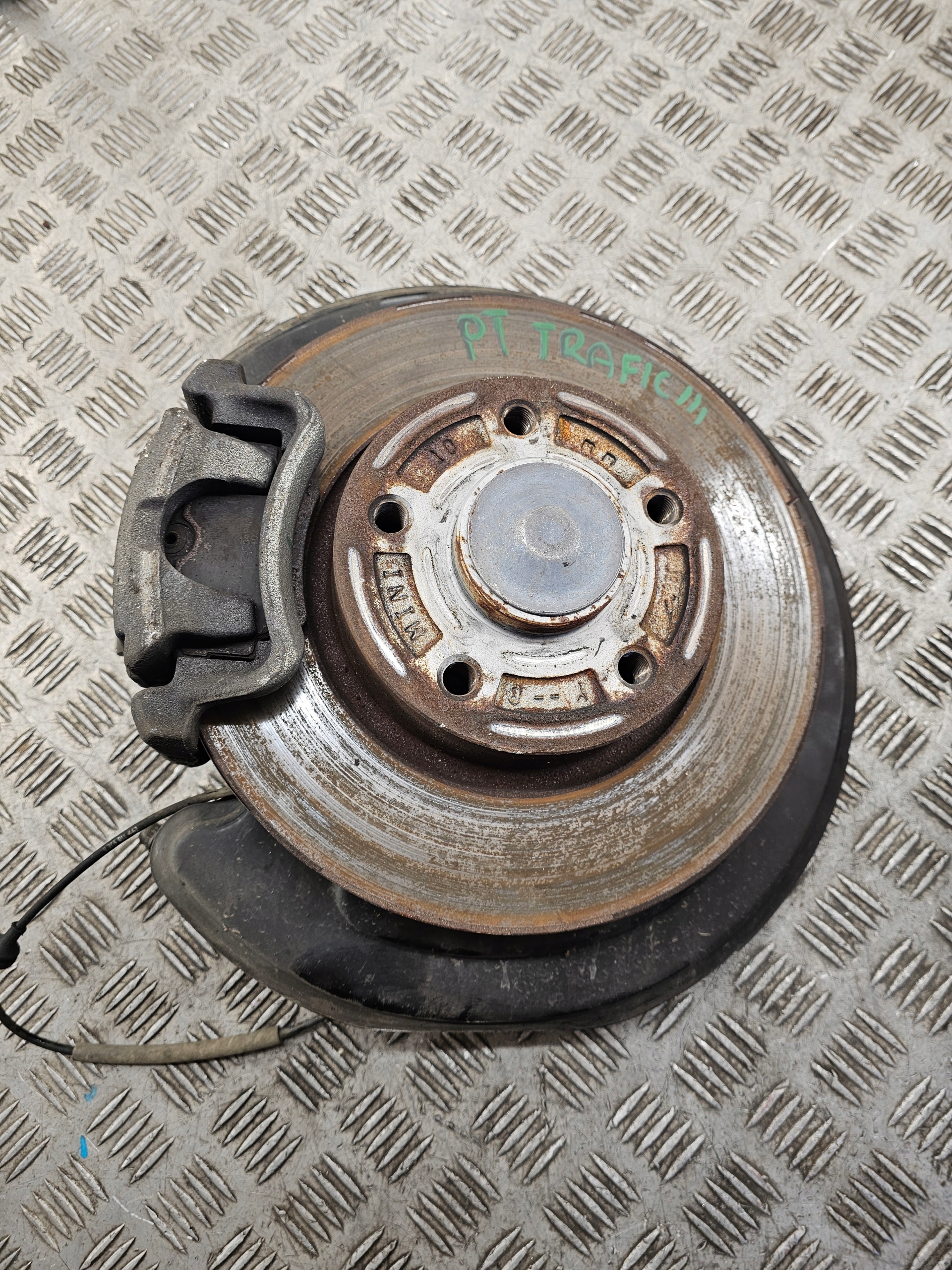 TRAFIC VIVARO III swing right rear part rear 14