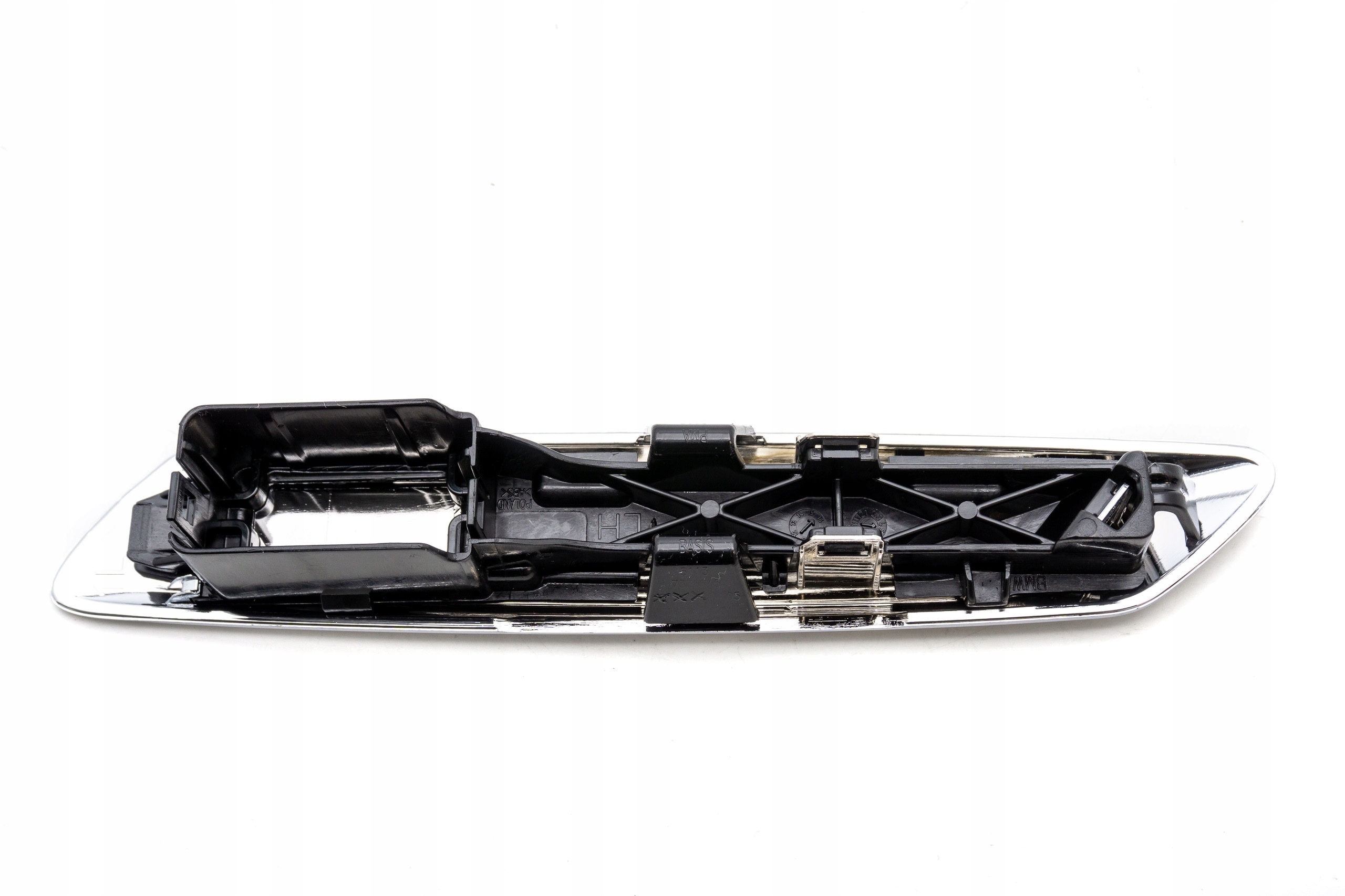 Osłona ściany bocznej błotnika lewa BMW F10 F11 Marka BMW