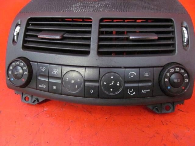 MERCEDES W211 E-KLASA 02- PANEL des lüfters klimaanlage Lüftungsgitter mitte