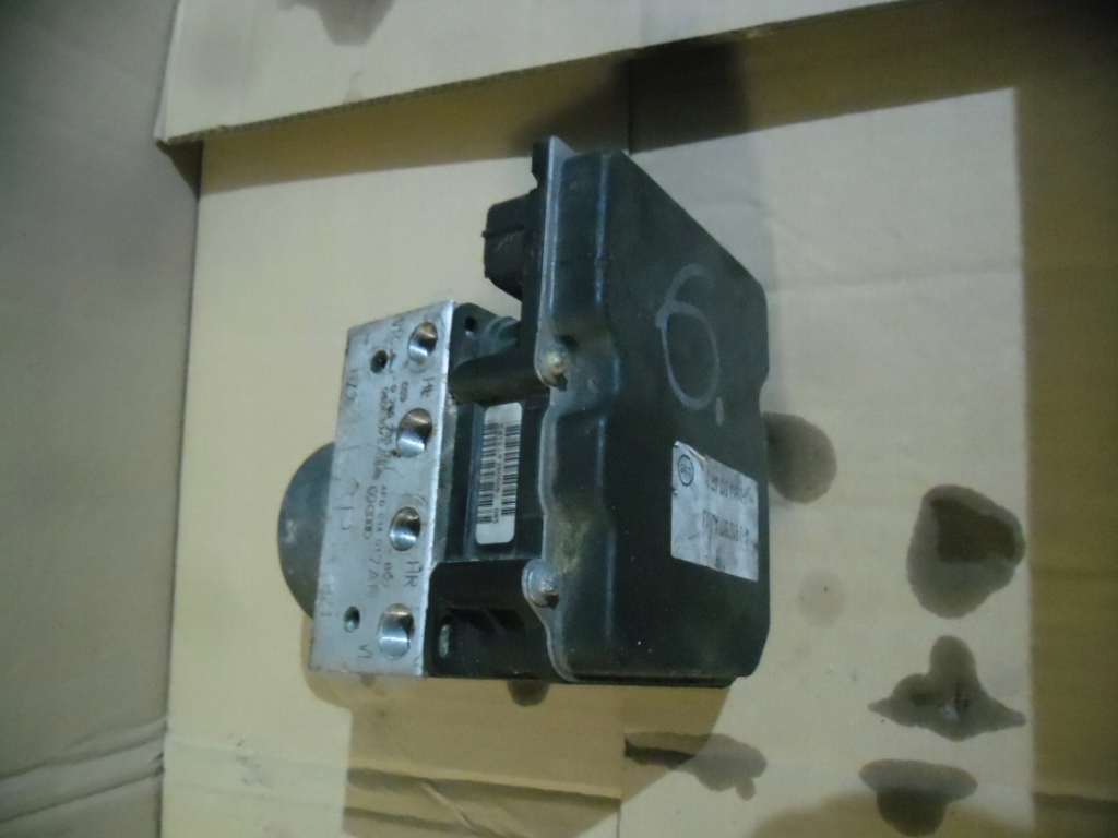 Audi C6 A6 A7 насос ABS 4F0614517AR исправная