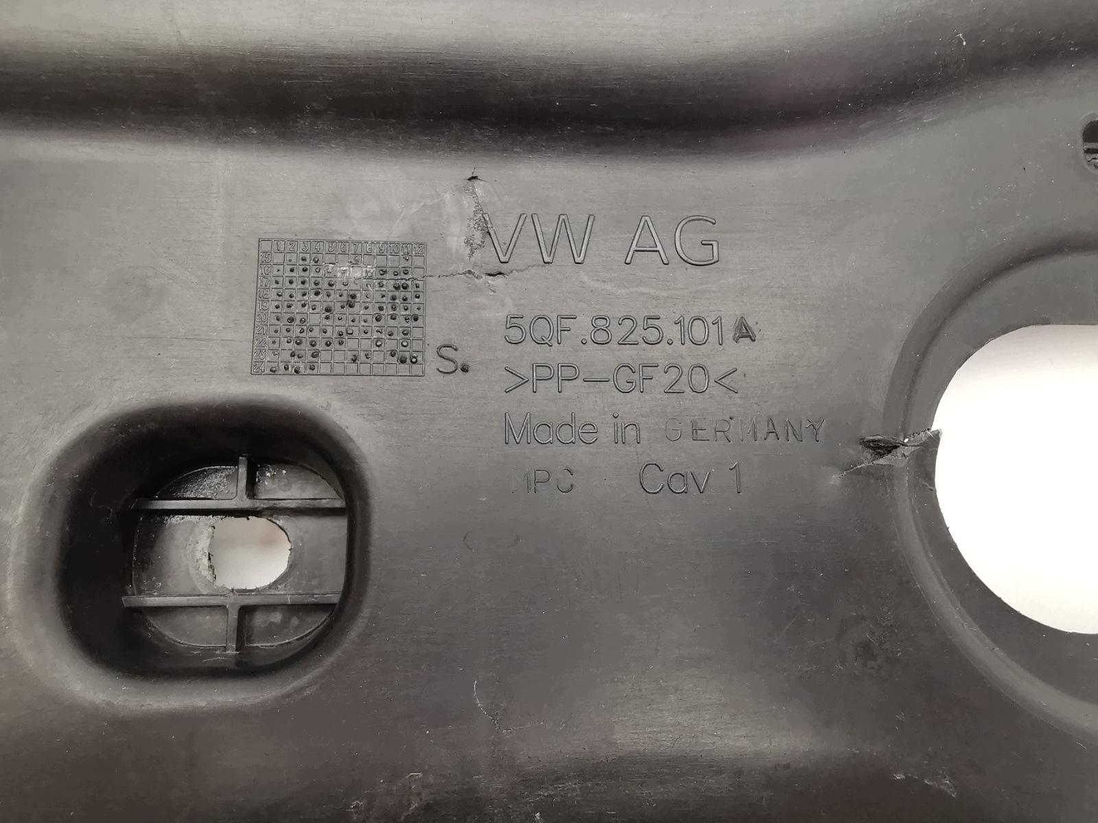 blende abdeckung abdeckung unterfahrschutz VW Tiguan III CT1 5QF825101A original