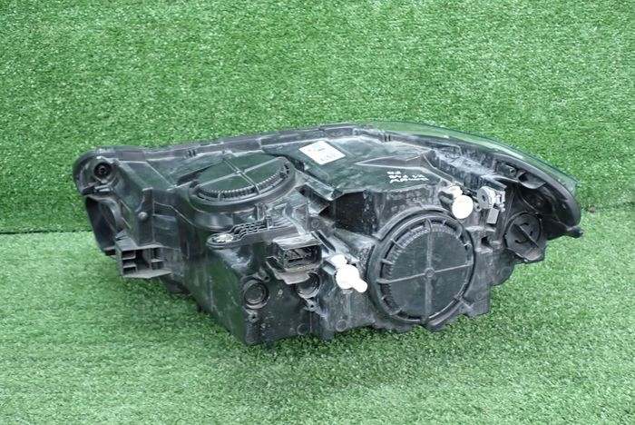BMW X1 F48 15- reflektor right light right 7346534-17