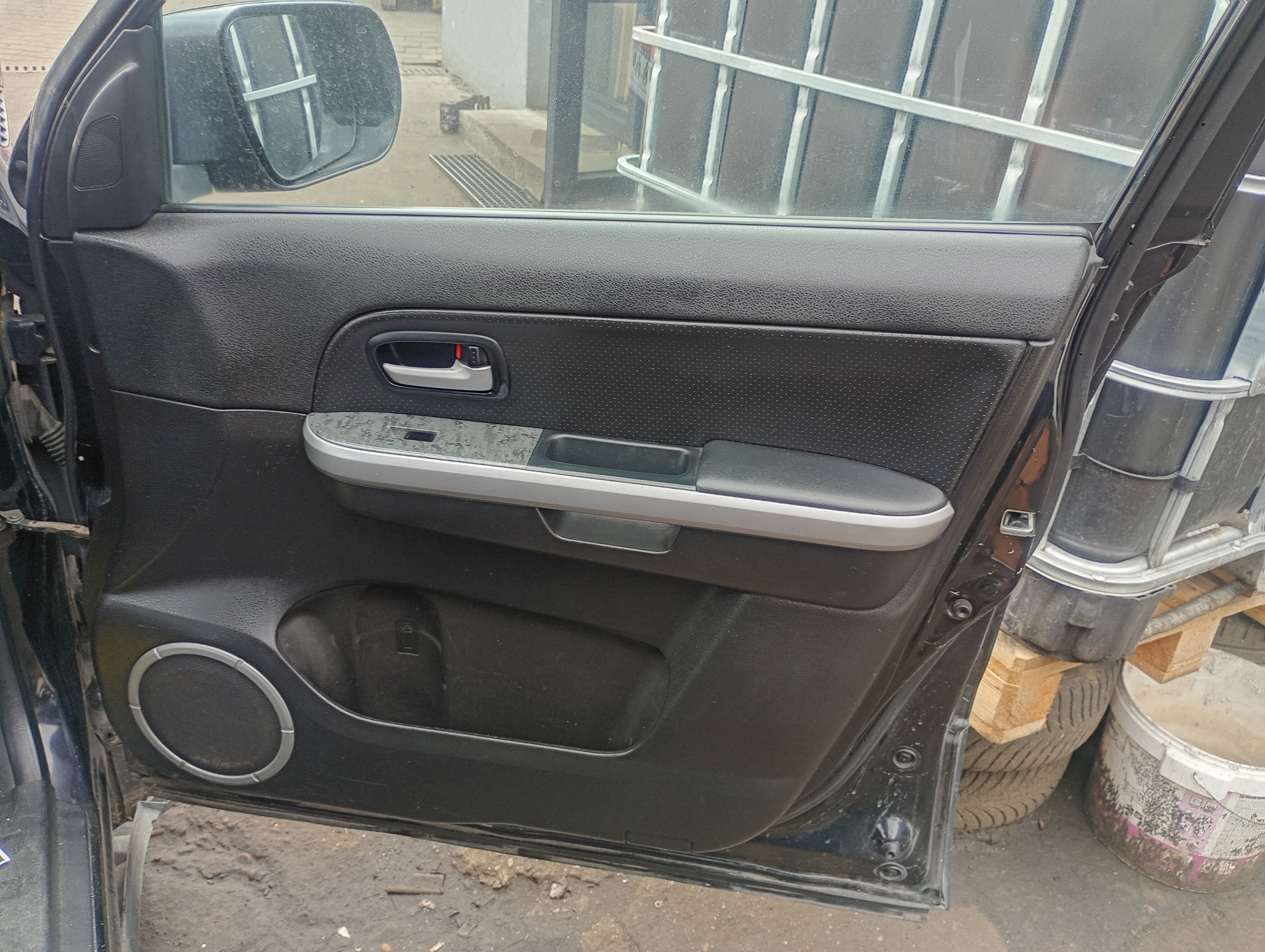 upholstery side right front Suzuki Grand Vitara 2 II 05-15