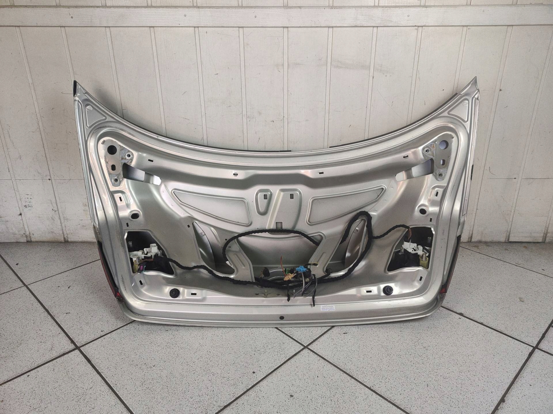 rear trunk door boot Volkswagen Passat CC 2009 426647213