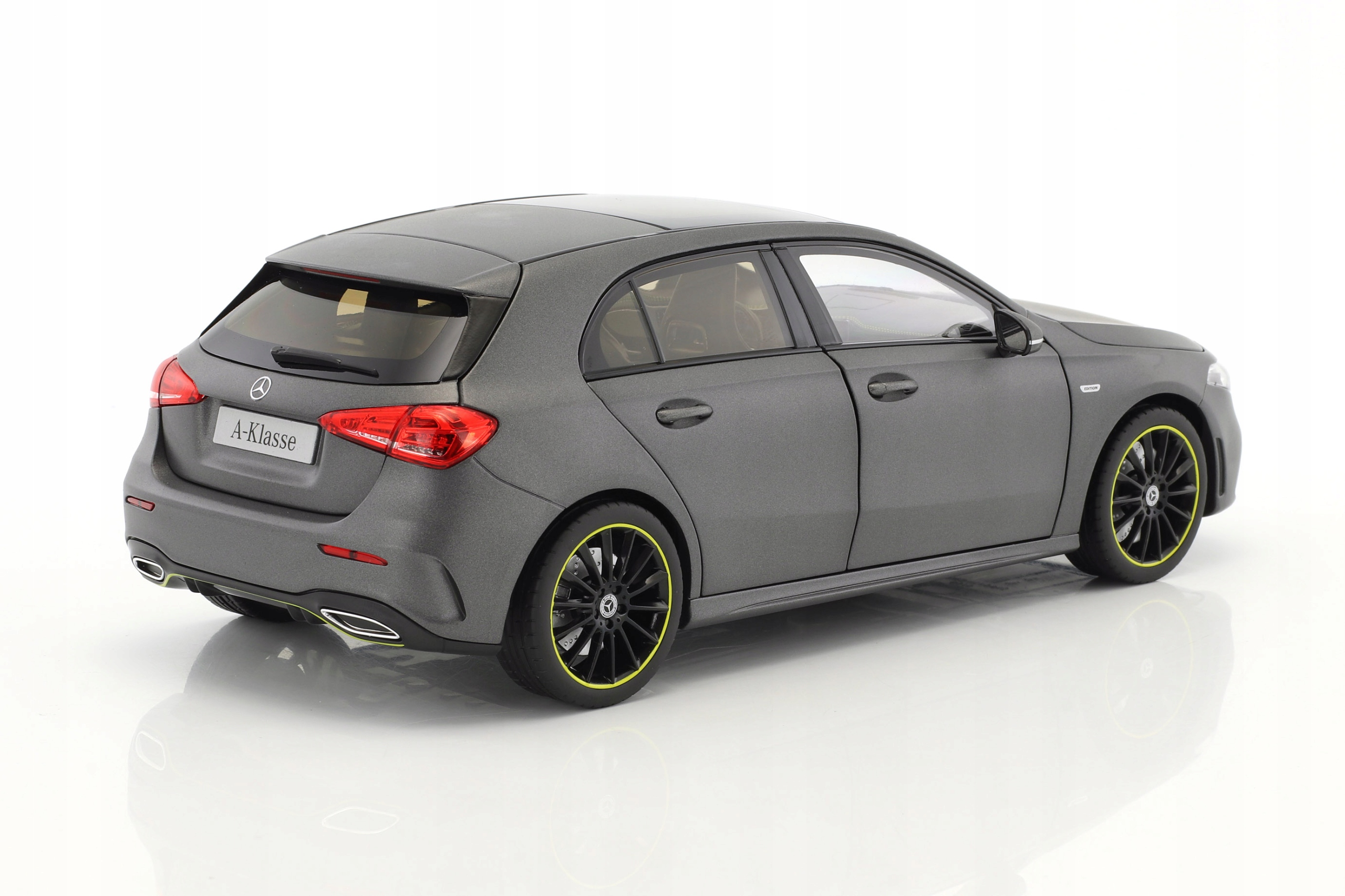 Mercedes-Benz A-Class AMG-Line W177 2018 Grey 1:18 Norev Dealer Edition EAN (GTIN) 0714770901732
