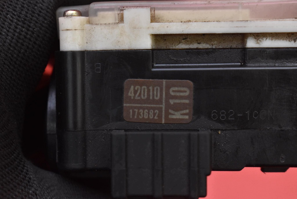 MANETKA switch indicators 42010-173682 TOYOTA RAV4 2 II 00-03
