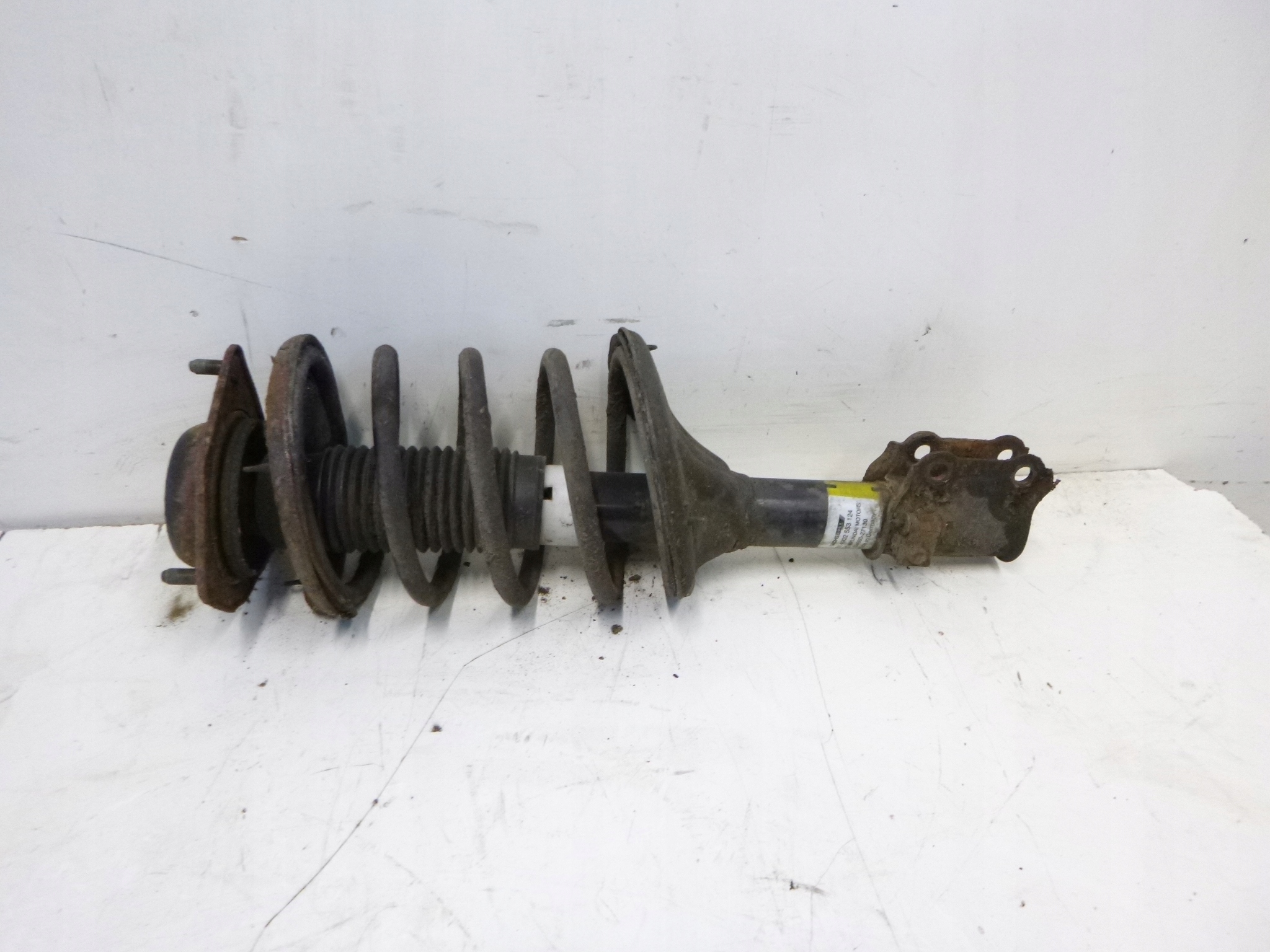 shock absorber front Hyundai Coupe and Tiburon 2.0 00r.