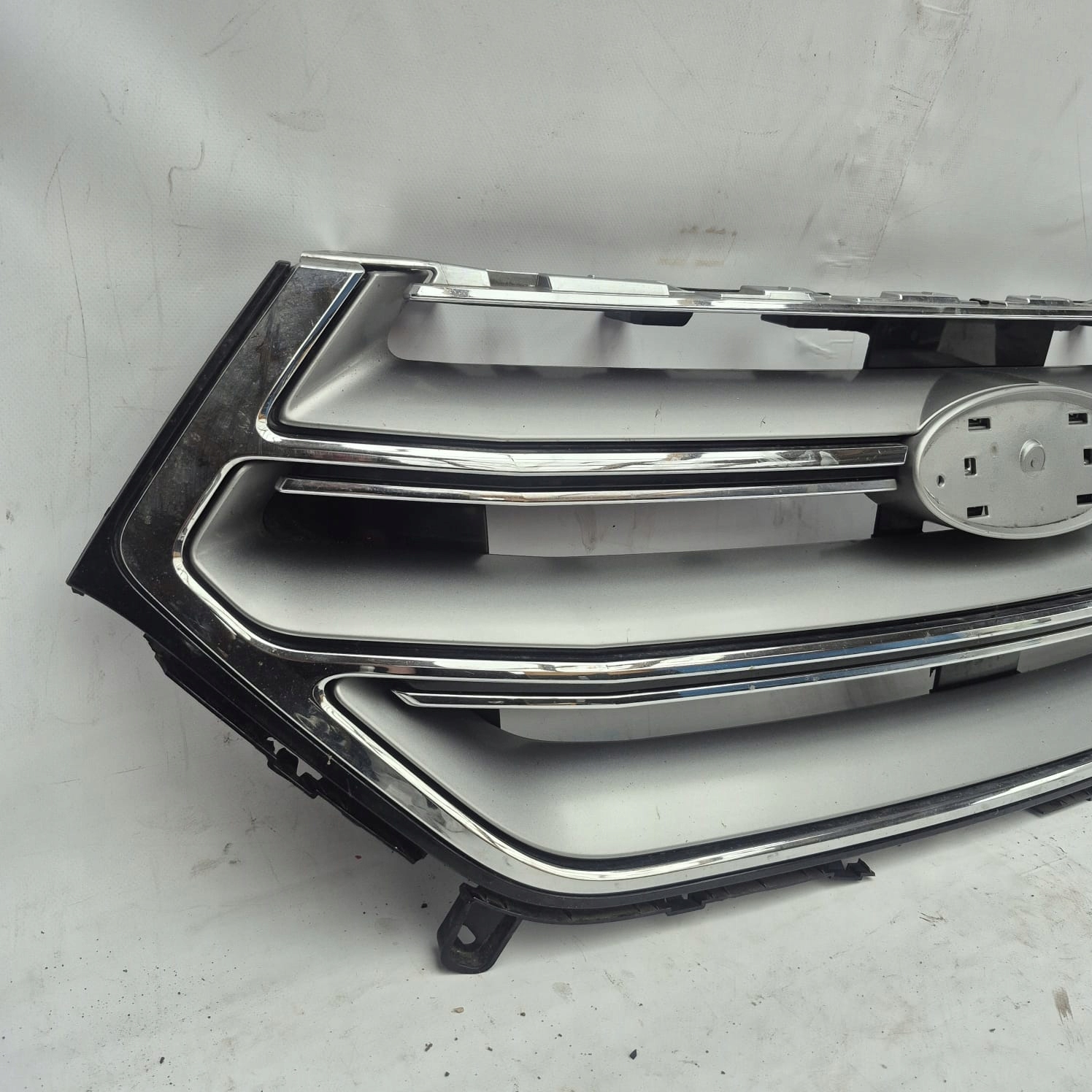 FORD EDGE II 2 14- grill grille radiator FT4B-8200-A