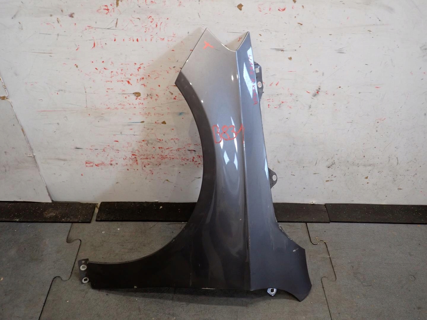 fender front front left MERCEDES A-KLASA W176 2011-2018