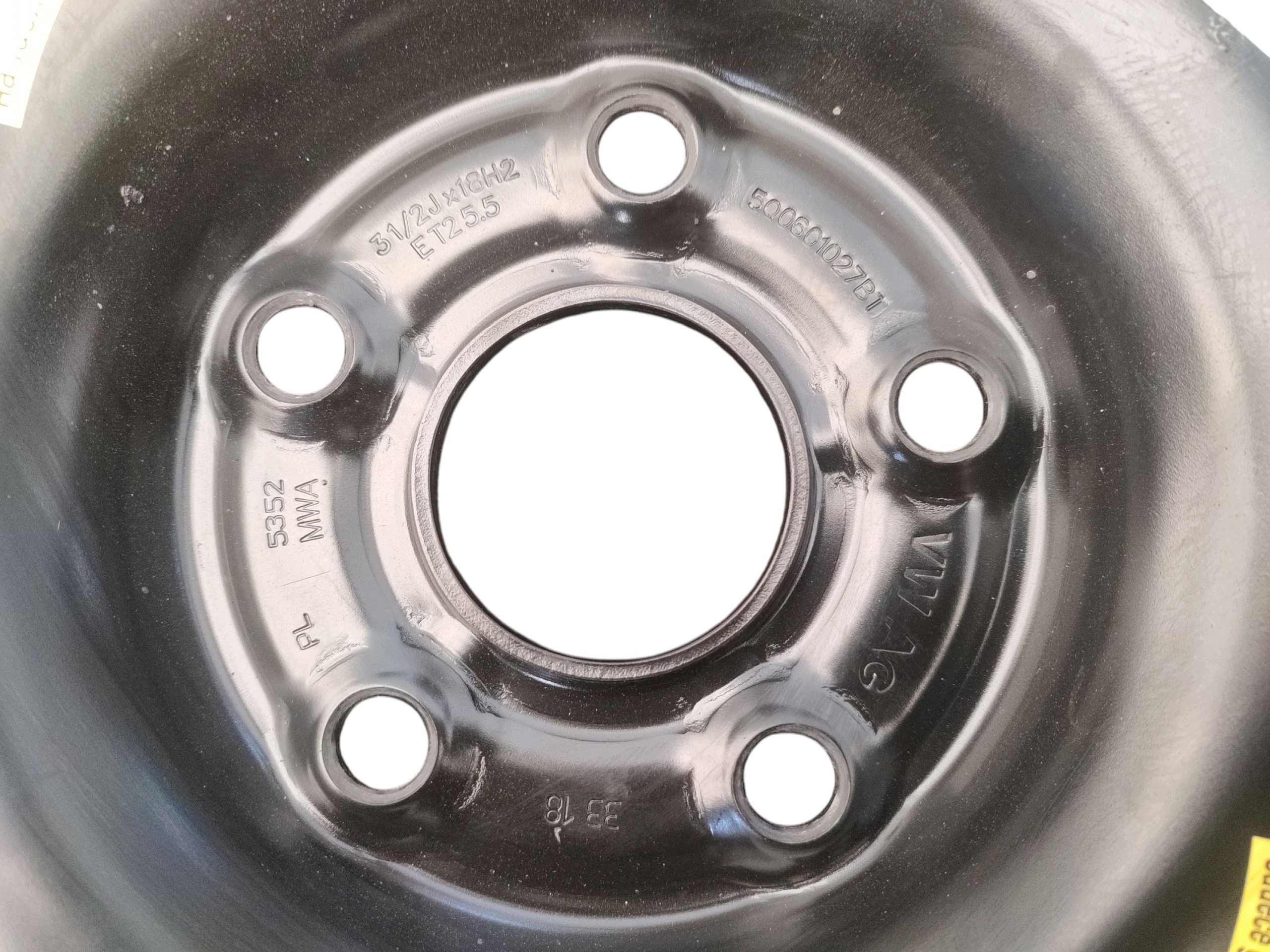 roue roue de secours VW PASSAT B8 125/70 R18 5Q0601027BT