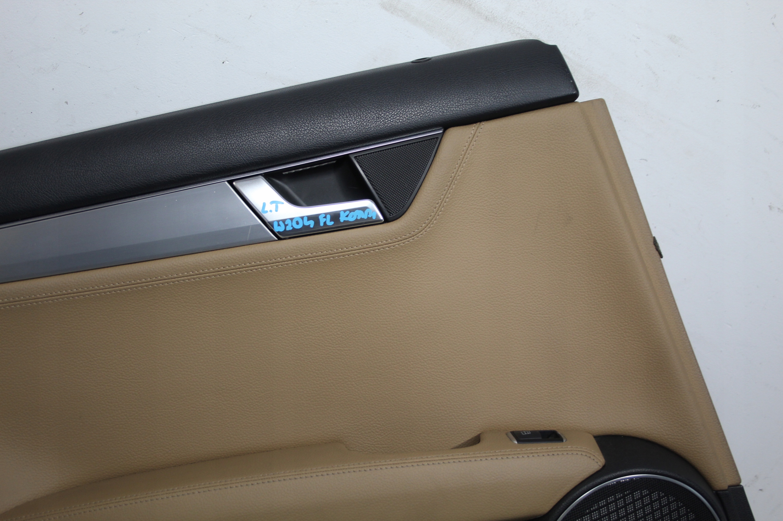 side door left rear part C-KLASA W204 LIFT KOMBI