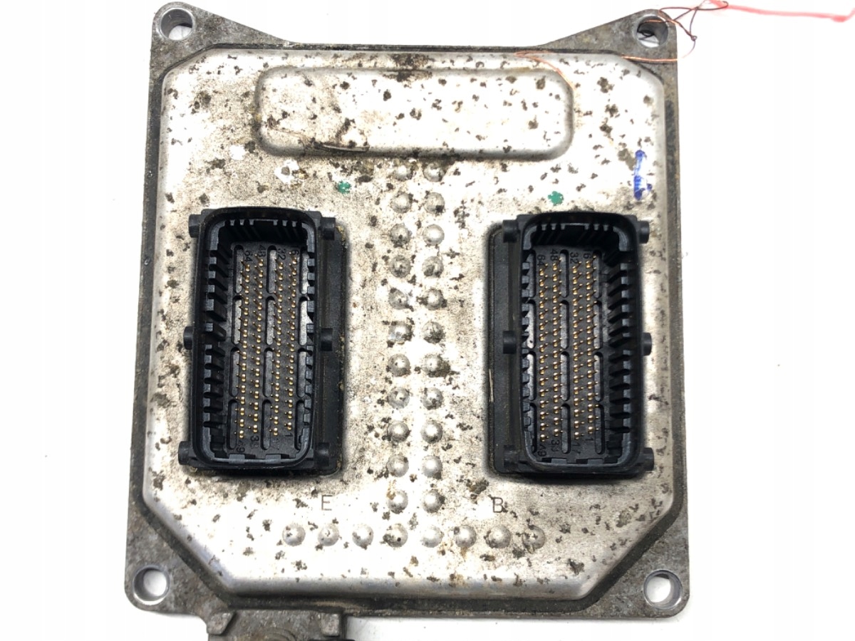 KOMPUTER SILNIKA OPEL ASTRA H 55567114 1.6 116KM 04-14 STEROWNIK MODUŁ Typ samochodu Samochody osobowe