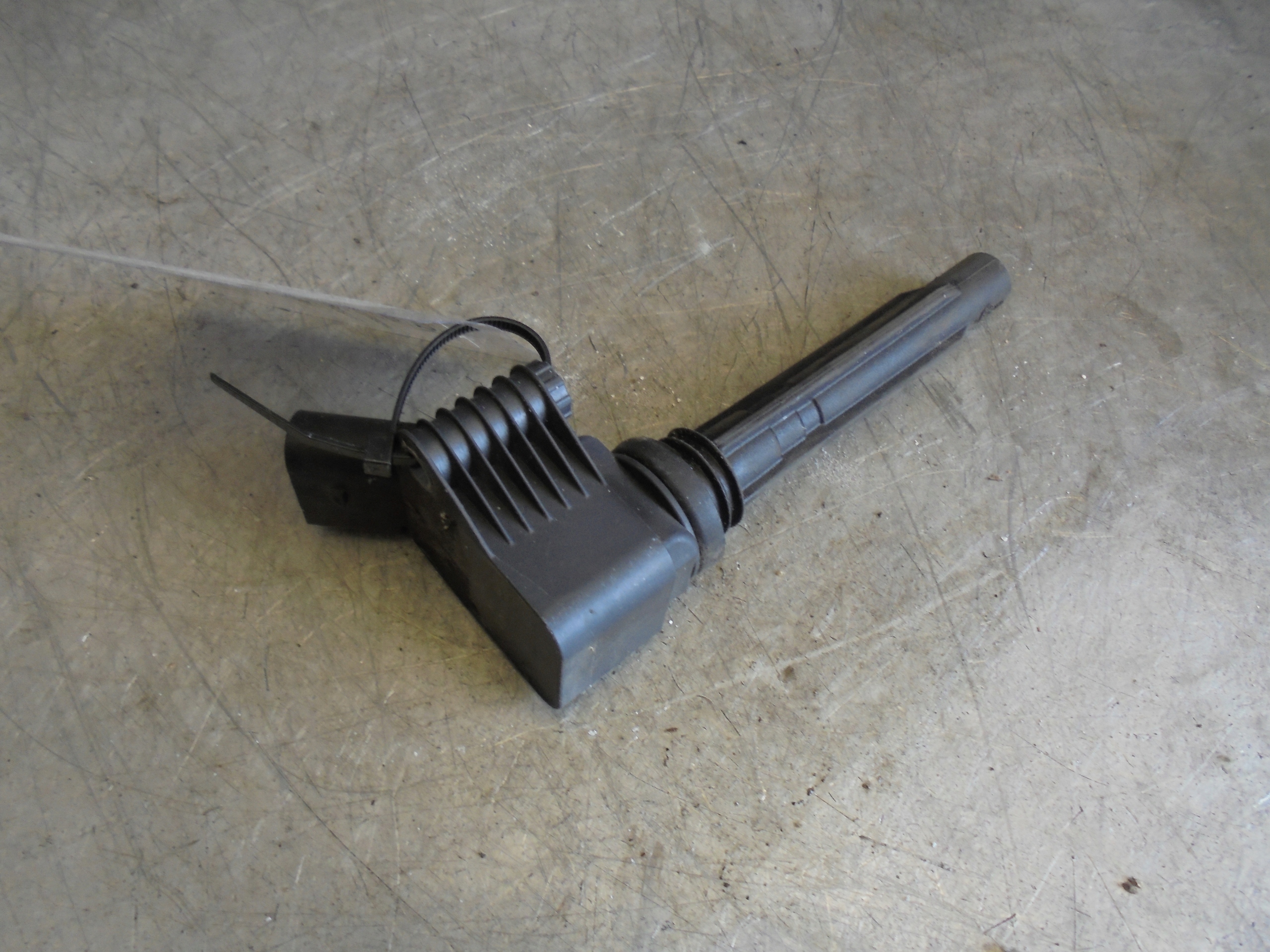 coil ignition Skoda Octavia III 2,0 06J905110K