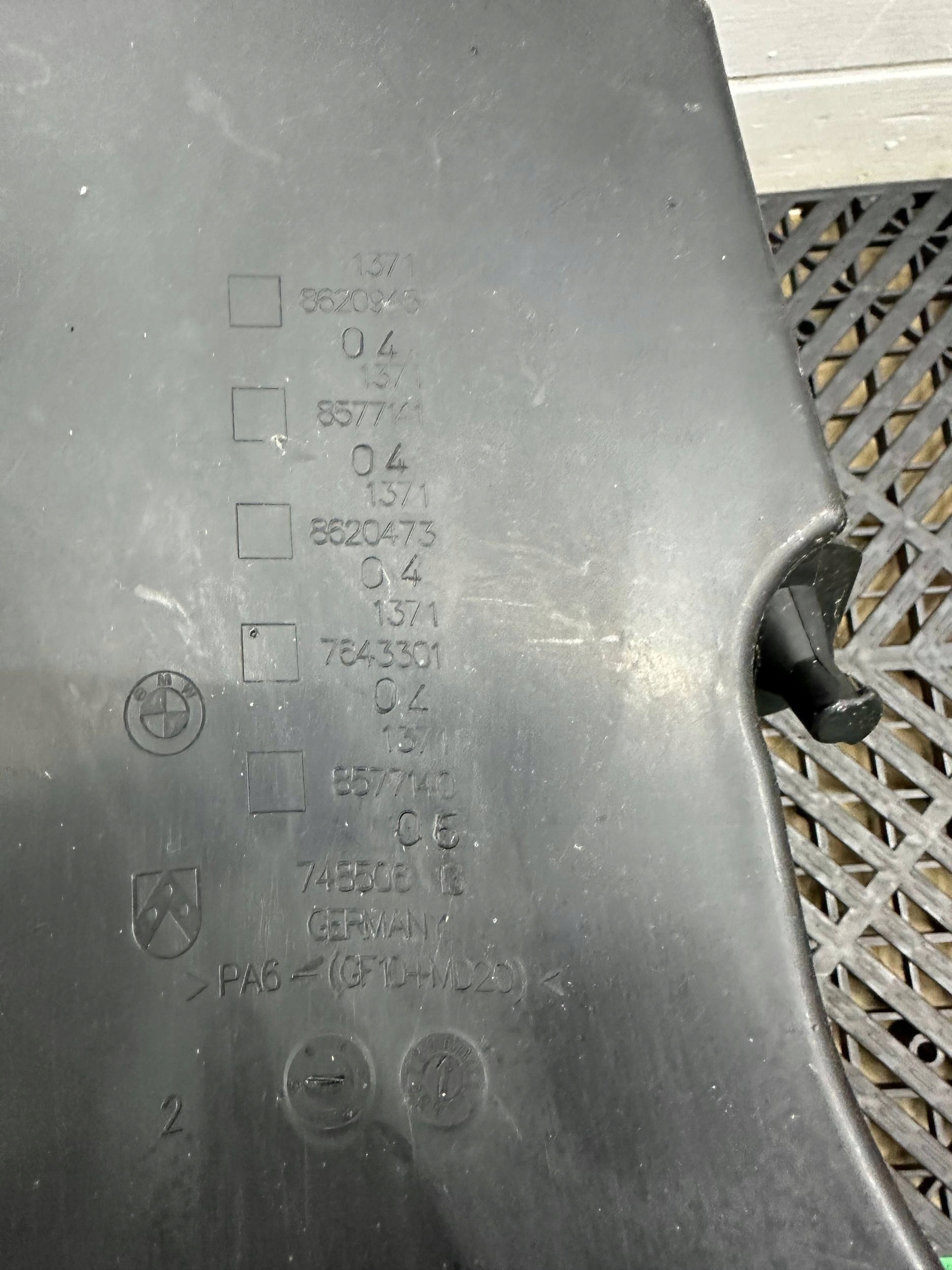 Gehäuse filter luft BMW 6 G32 Gran Turismo 7643301