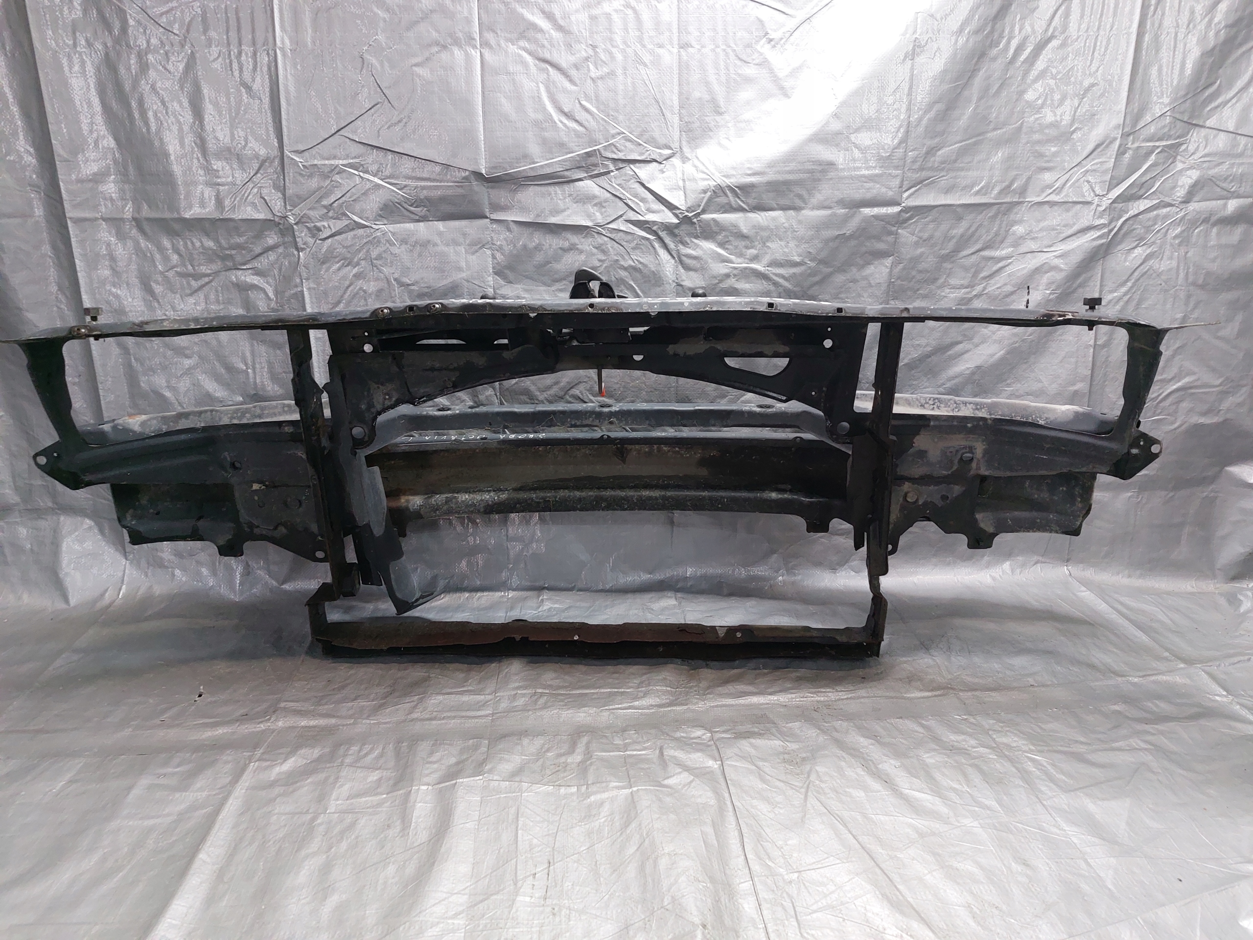 support panel for radiators pillar SKODA OCTAVIA and